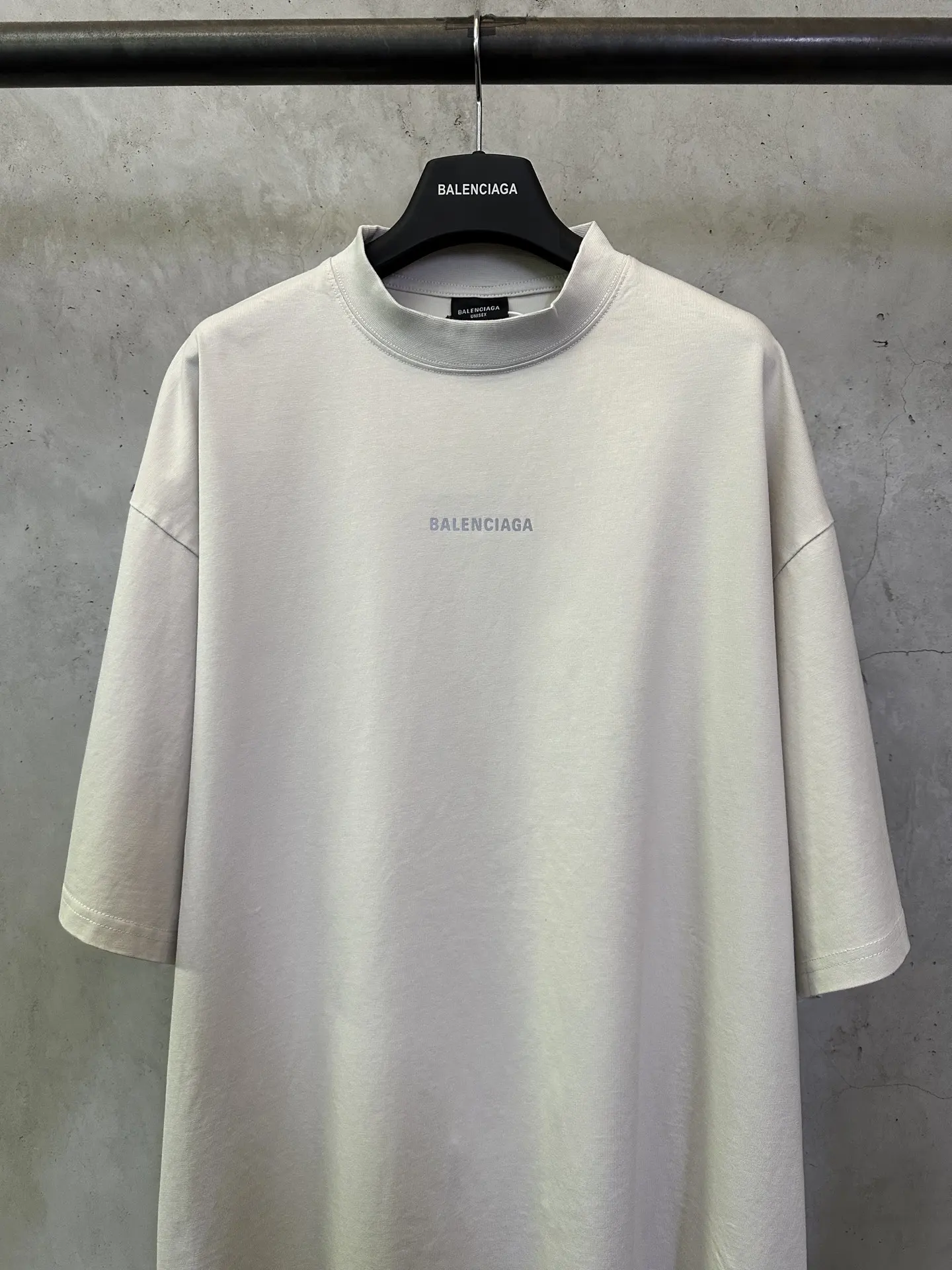 Logo Reflective Print Oversized T-Shirt D20015326 — view 3