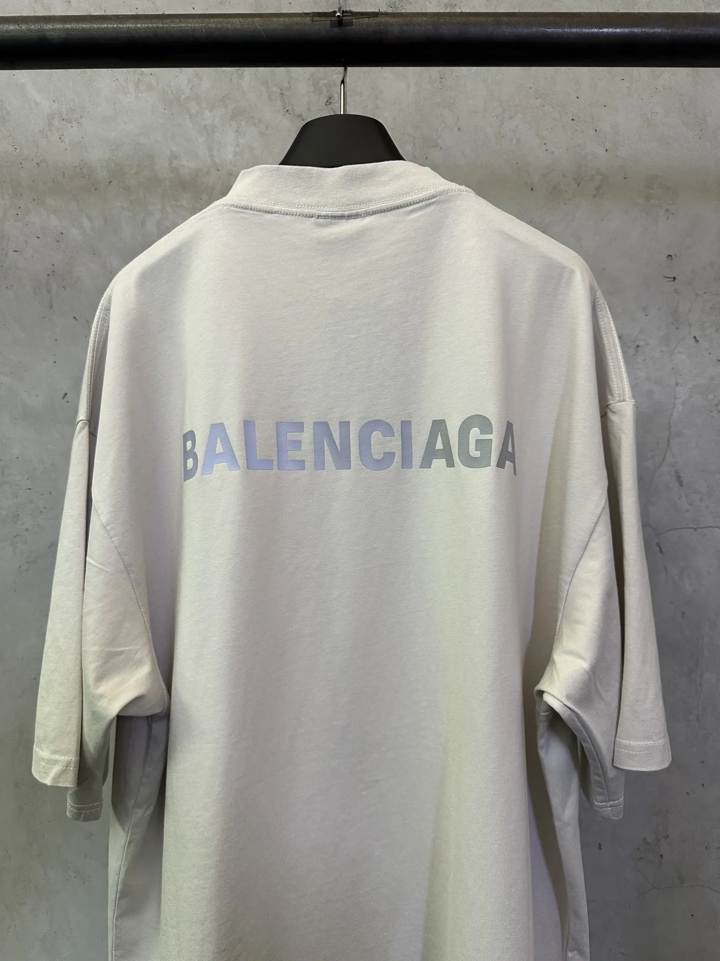 Logo Reflective Print Oversized T-Shirt D20015326 — view 5