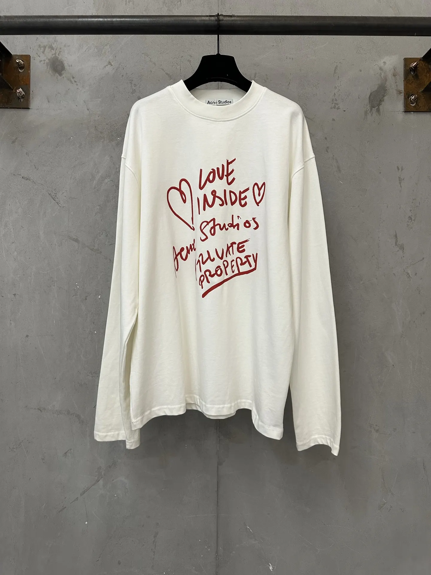 Love Inside Graphic Long-Sleeve T-Shirt D20023718