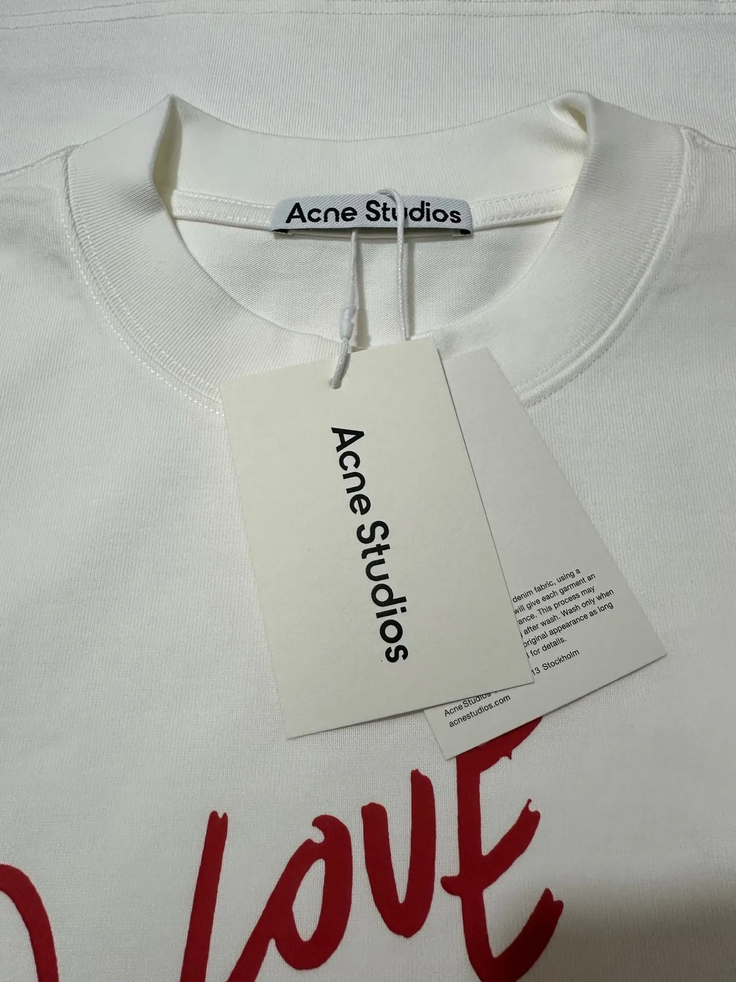 Love Inside Graphic Long-Sleeve T-Shirt D20023718 — view 6