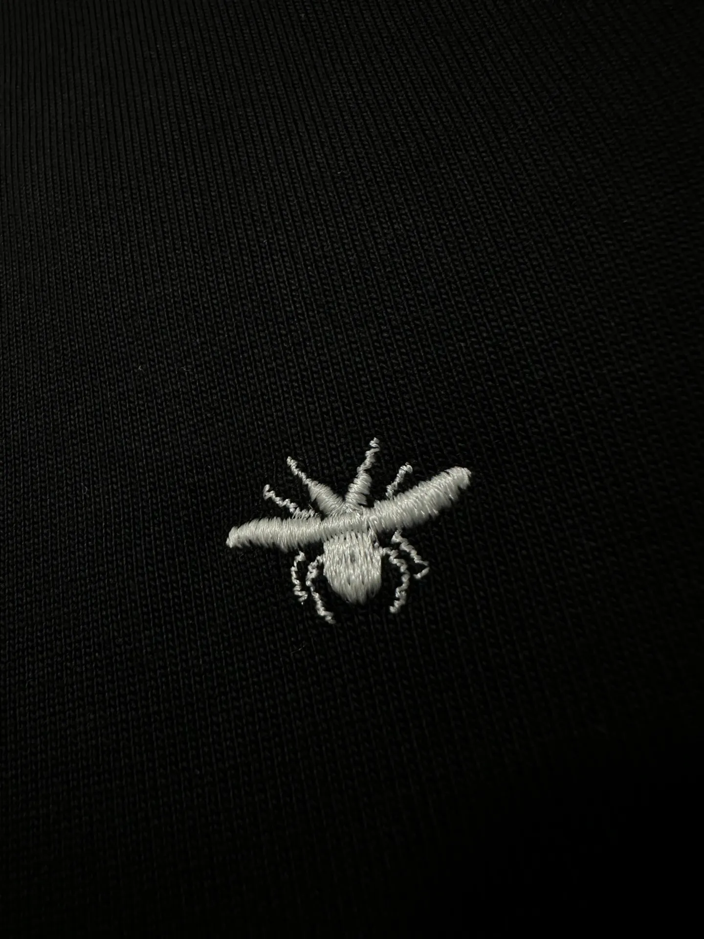 Bee Embroidery Heavyweight Cotton T-Shirt D21022250 — view 8