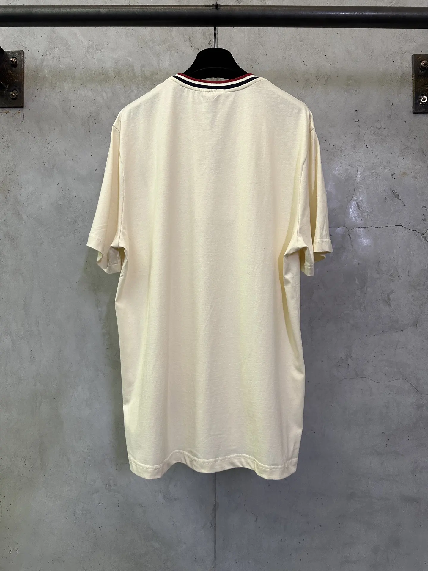 Embroidered Cotton T-Shirt with Tipped Collar D21012452 — view 2