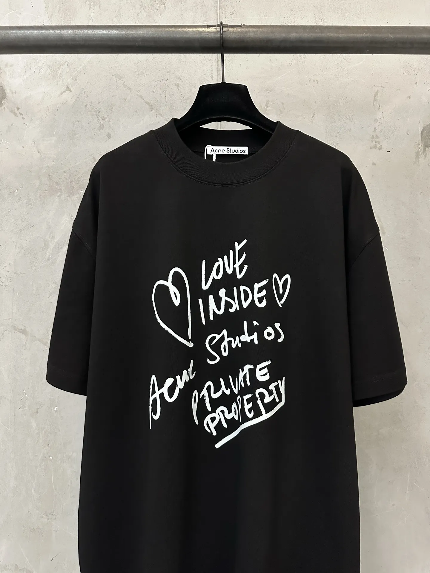 Love Inside Graphic Heavyweight Cotton T-Shirt D21018878 — view 3