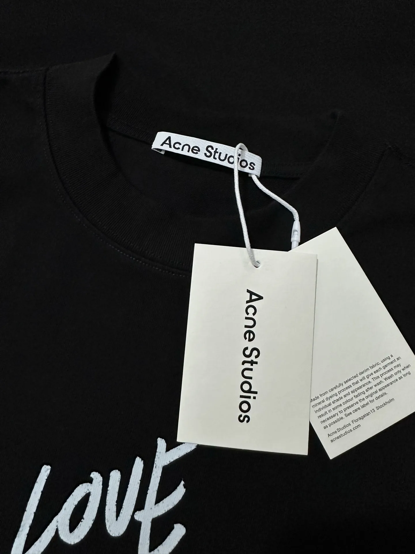 Love Inside Graphic Heavyweight Cotton T-Shirt D21018878 — view 6