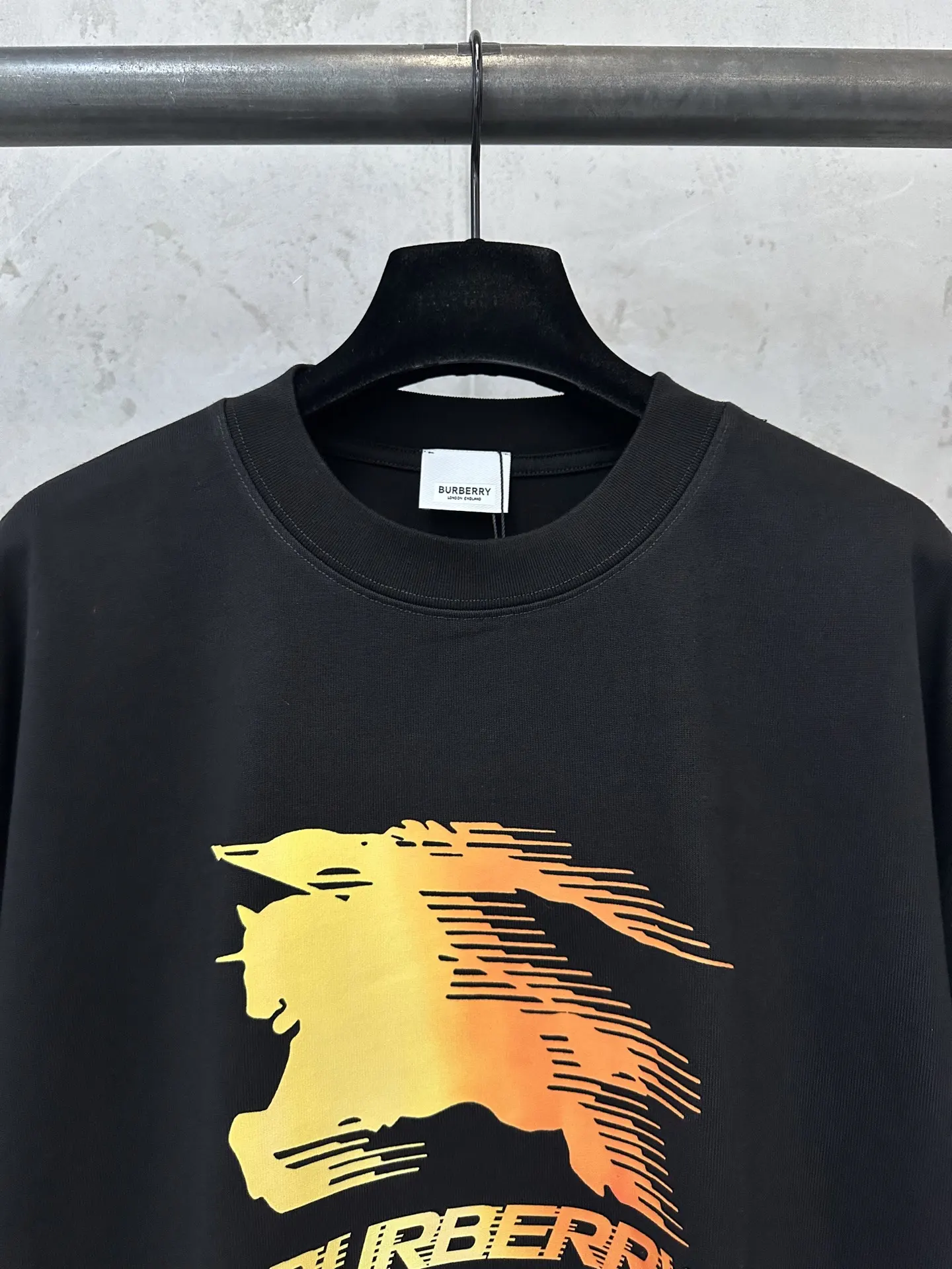 Gradient EKD Print Heavyweight Cotton T-Shirt D21018865 — view 5