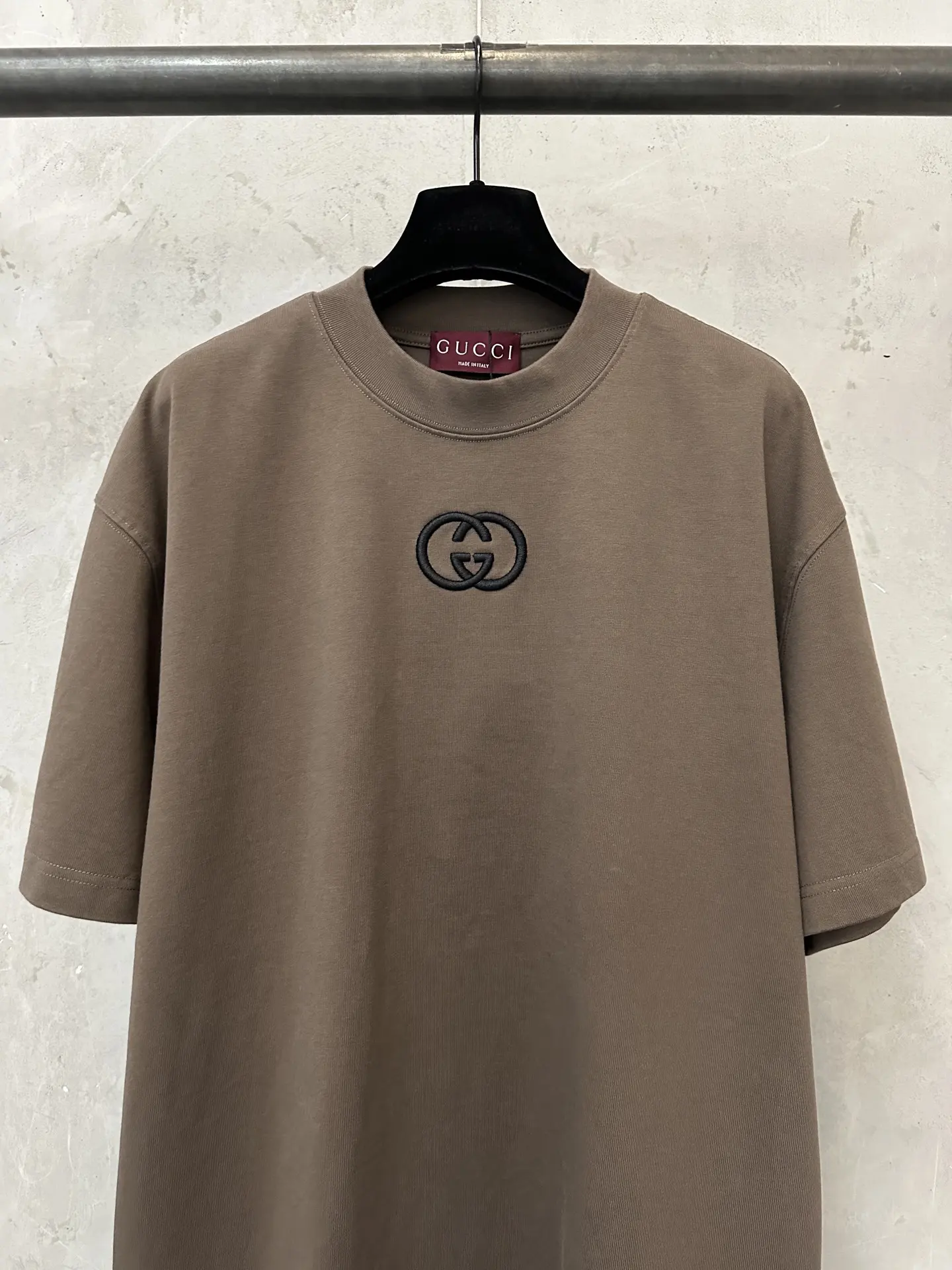 Interlocking G Embroidered Heavyweight T-Shirt D21018915 — view 3