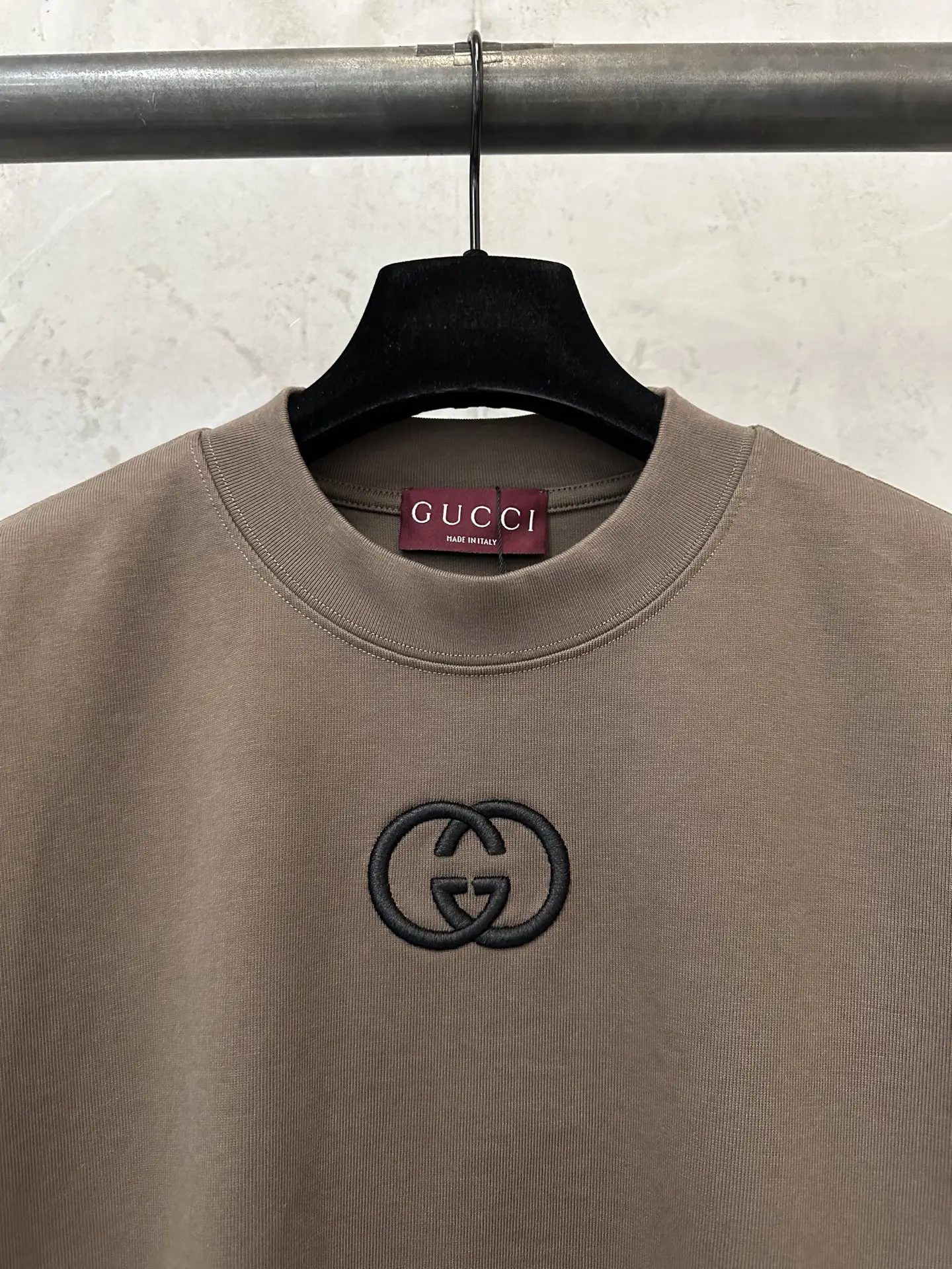 Interlocking G Embroidered Heavyweight T-Shirt D21018915 — view 5