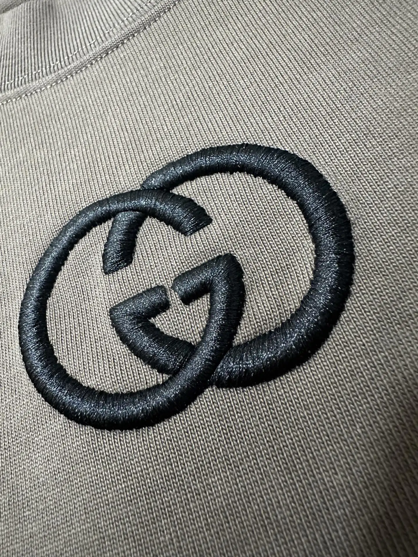 Interlocking G Embroidered Heavyweight T-Shirt D21018915 — view 8