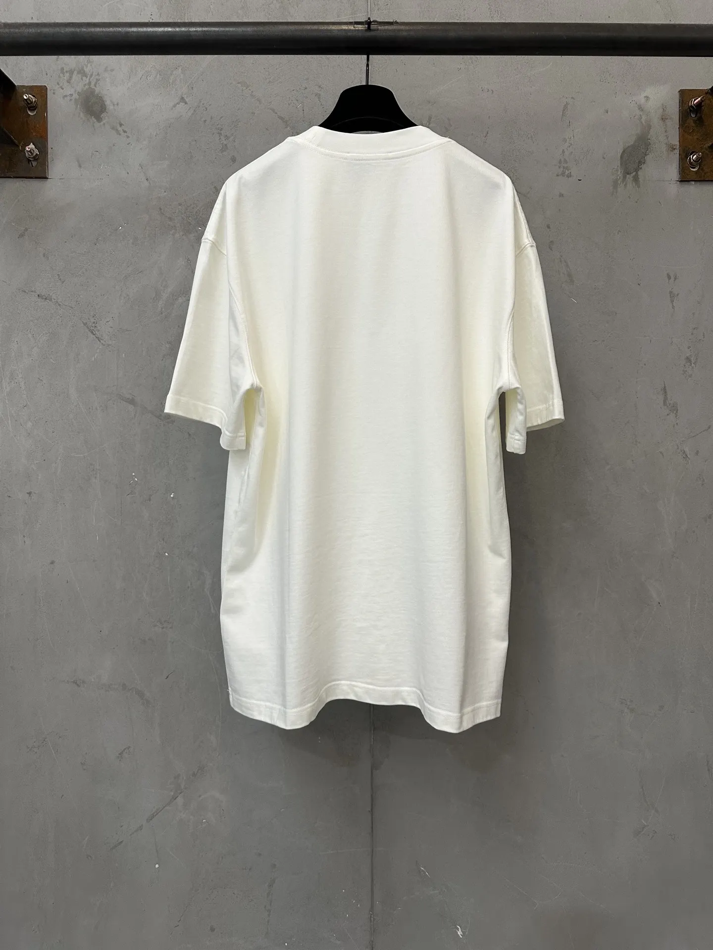 Glitter Logo Heavyweight Cotton T-Shirt D21022258 — view 2