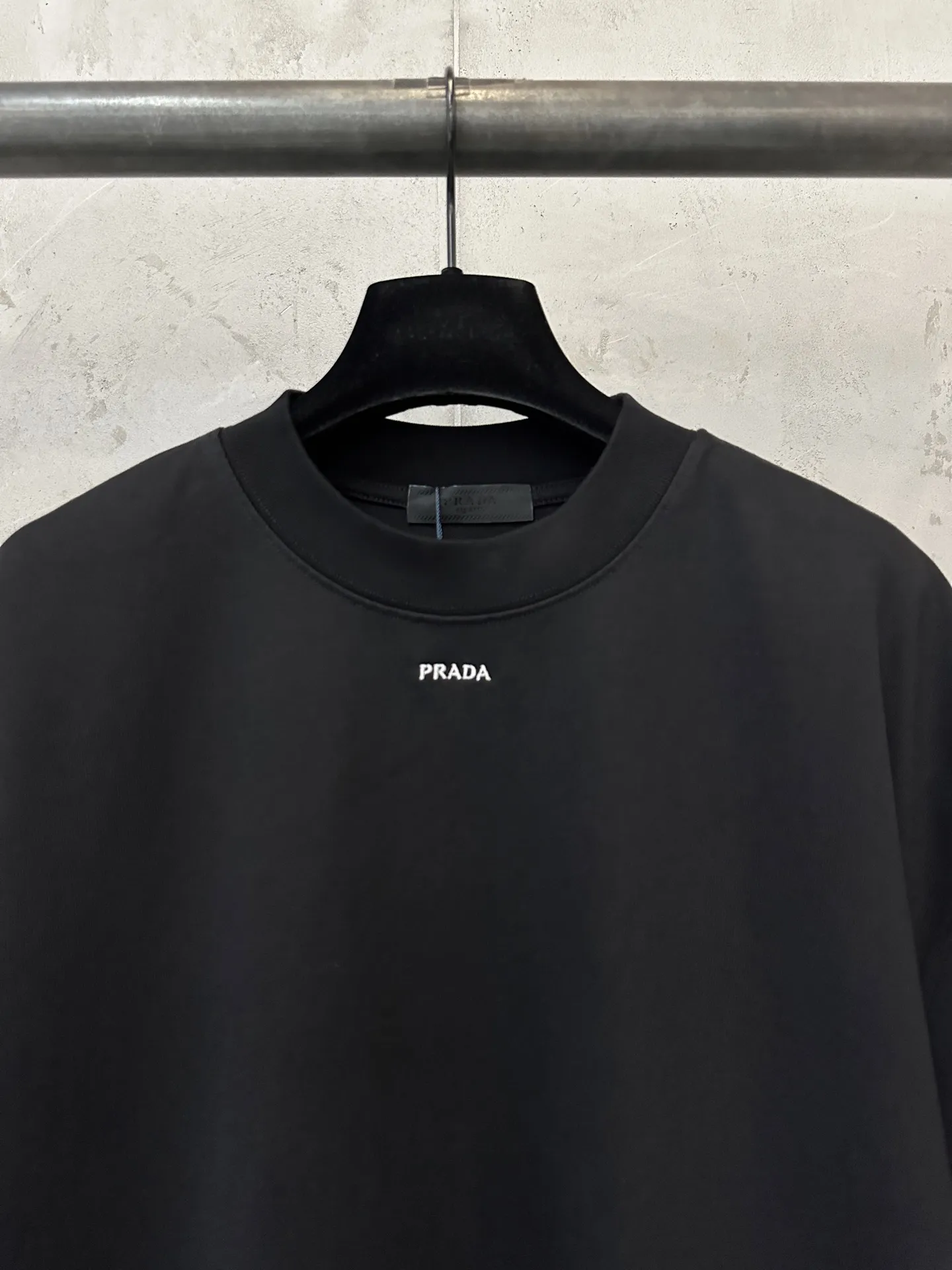 Logo-Embroidered Heavyweight Cotton T-Shirt D21018916 — view 5