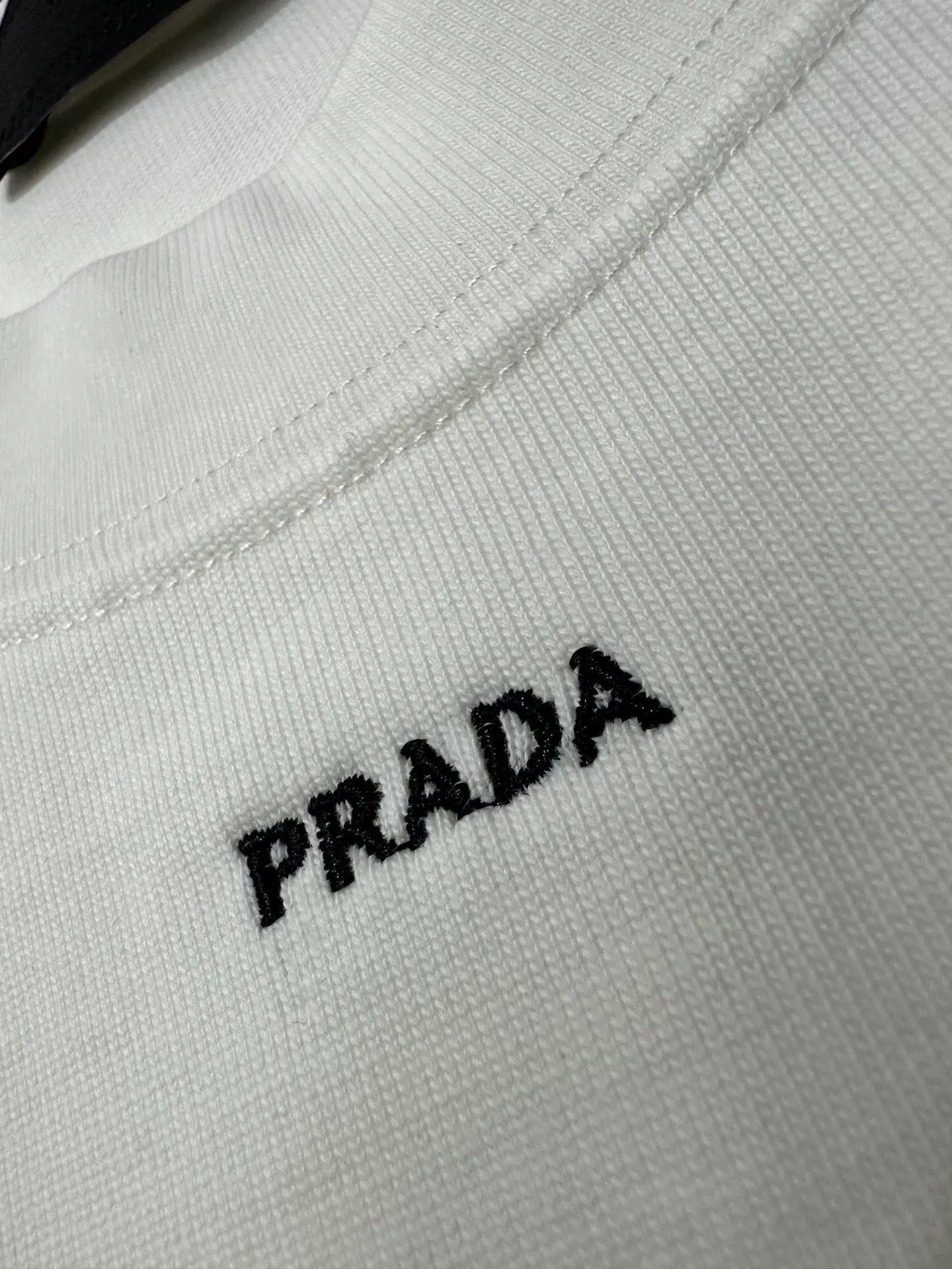 Logo-Embroidered Heavyweight Cotton T-Shirt D21018917 — view 8