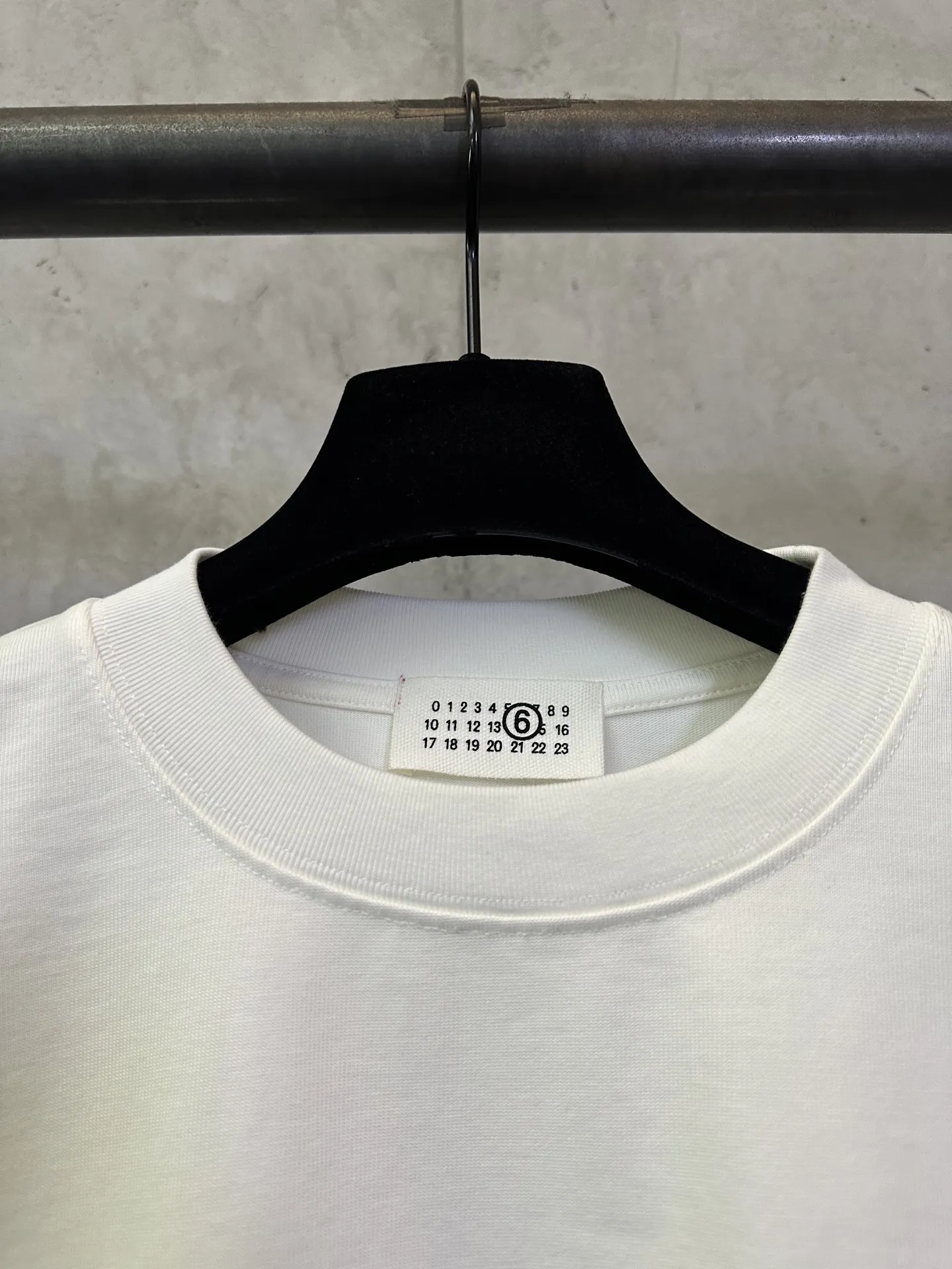 Logo Print Heavyweight Cotton T-Shirt D21011215 — view 7