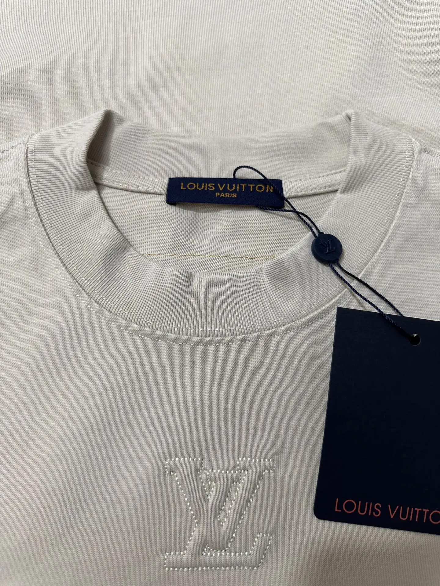 Embossed Logo Heavyweight Cotton T-Shirt D21020489 — view 6