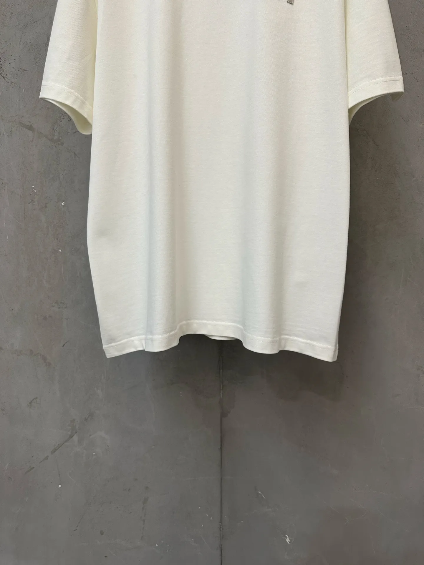 Leather Patch Heavyweight Cotton T-Shirt D21020506 — view 4