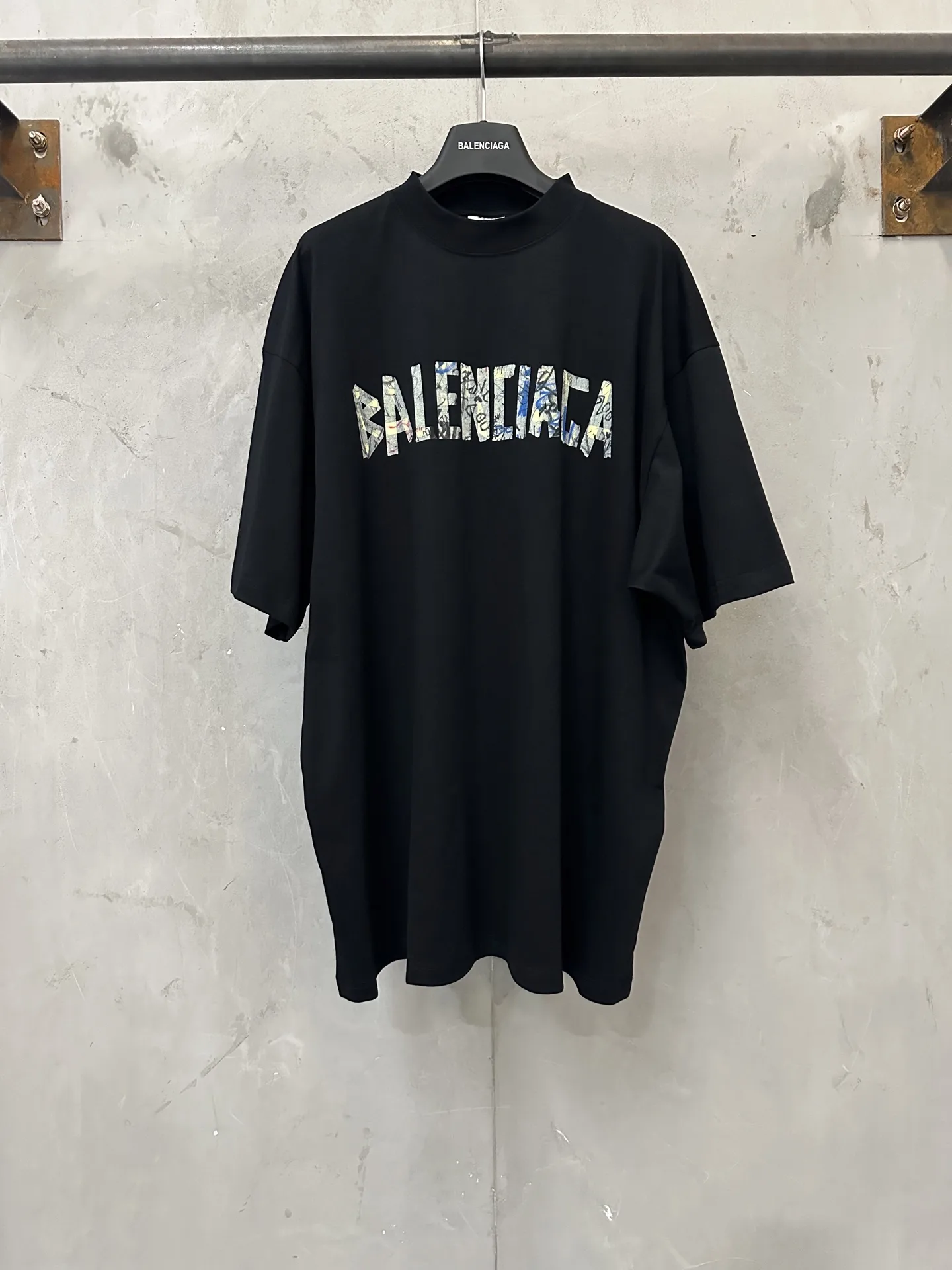 Graffiti Tape Logo Oversized T-Shirt D21523161