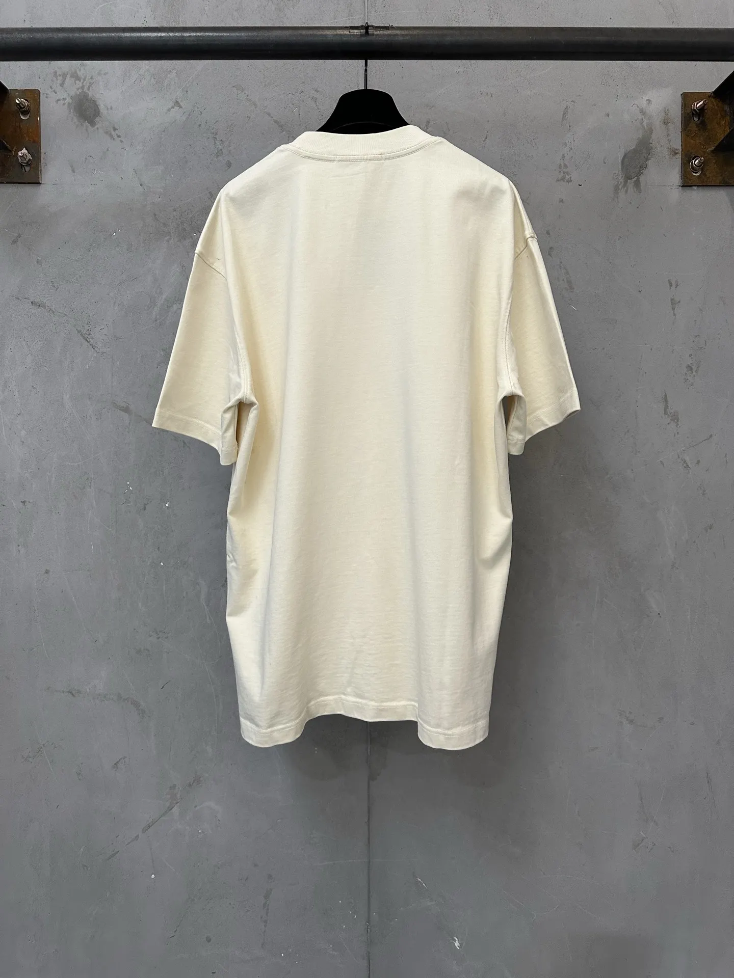 96 Graphic Print Heavyweight Cotton T-Shirt D21523071 — view 2