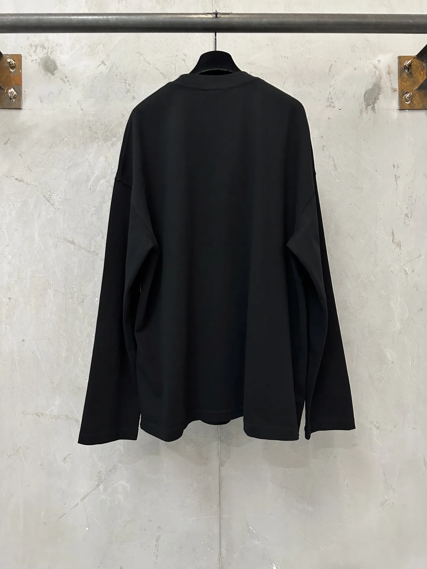 Triomphe Embroidered Long-Sleeve T-Shirt D22018872 — view 2