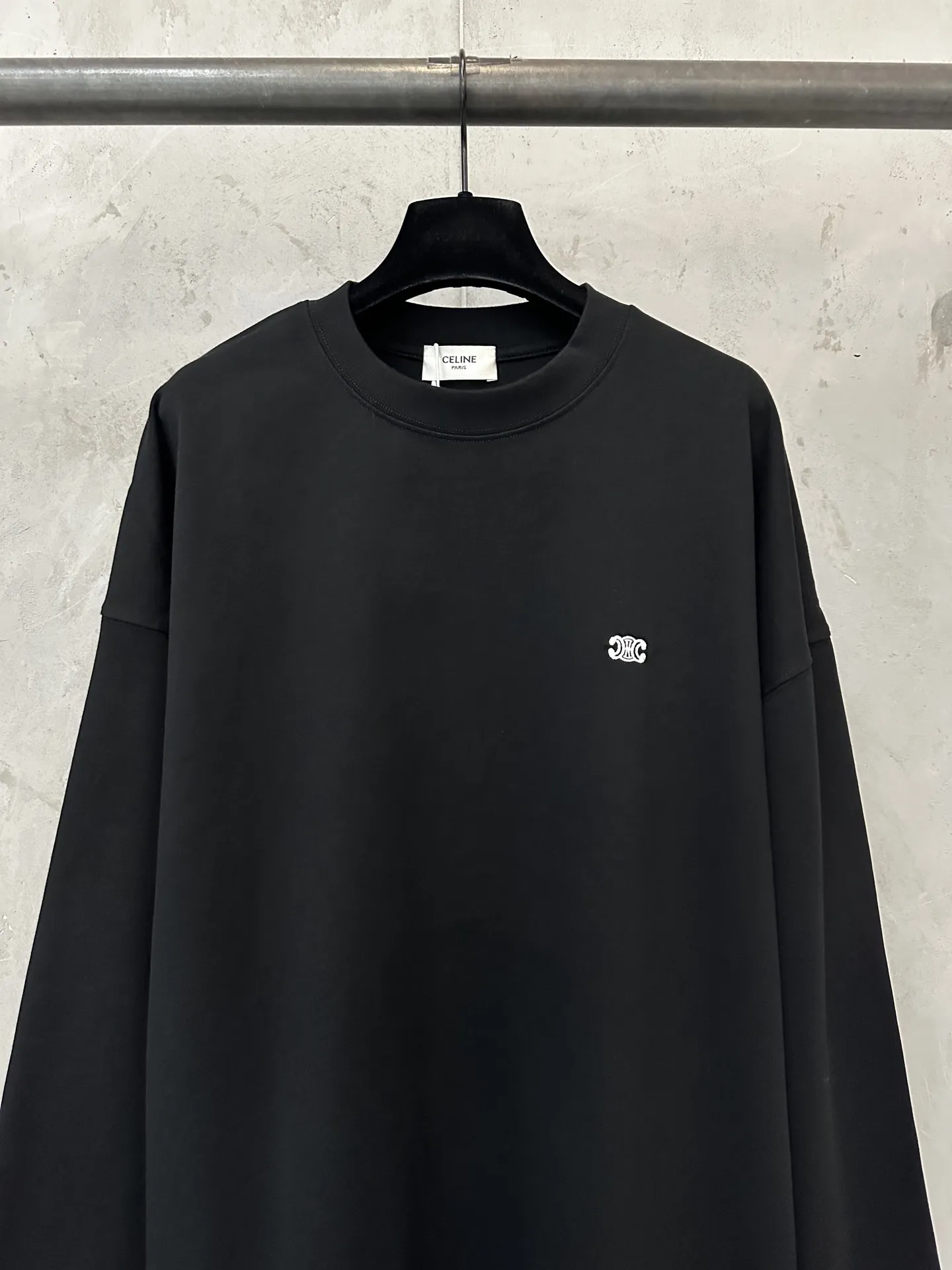 Triomphe Embroidered Long-Sleeve T-Shirt D22018872 — view 3