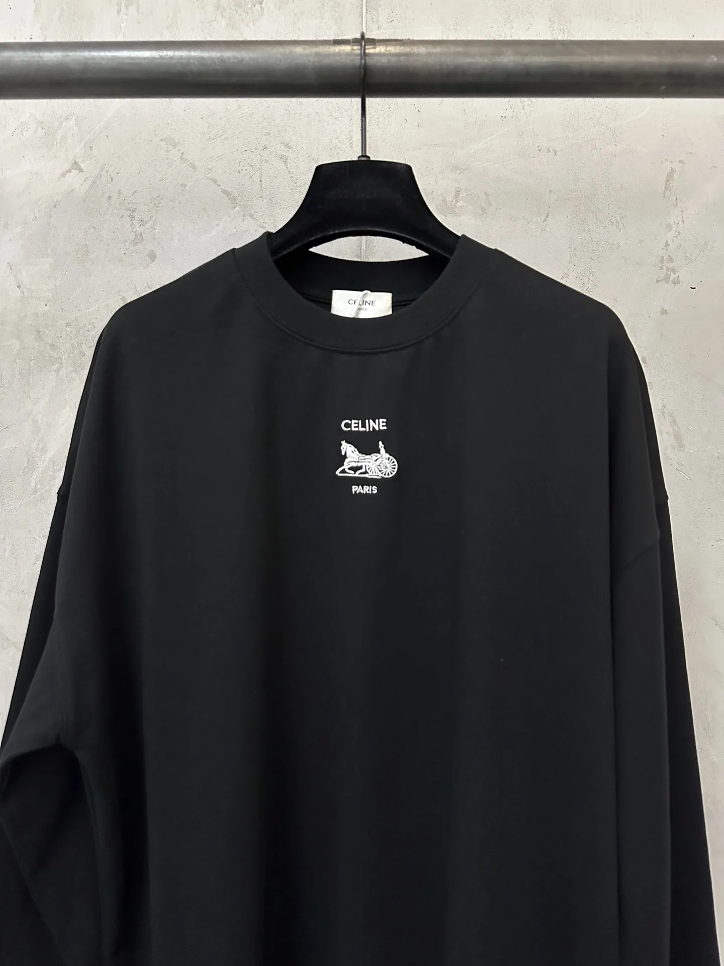 Triomphe Horse and Carriage Embroidered Long-Sleeve T-Shirt D22018848 — view 3