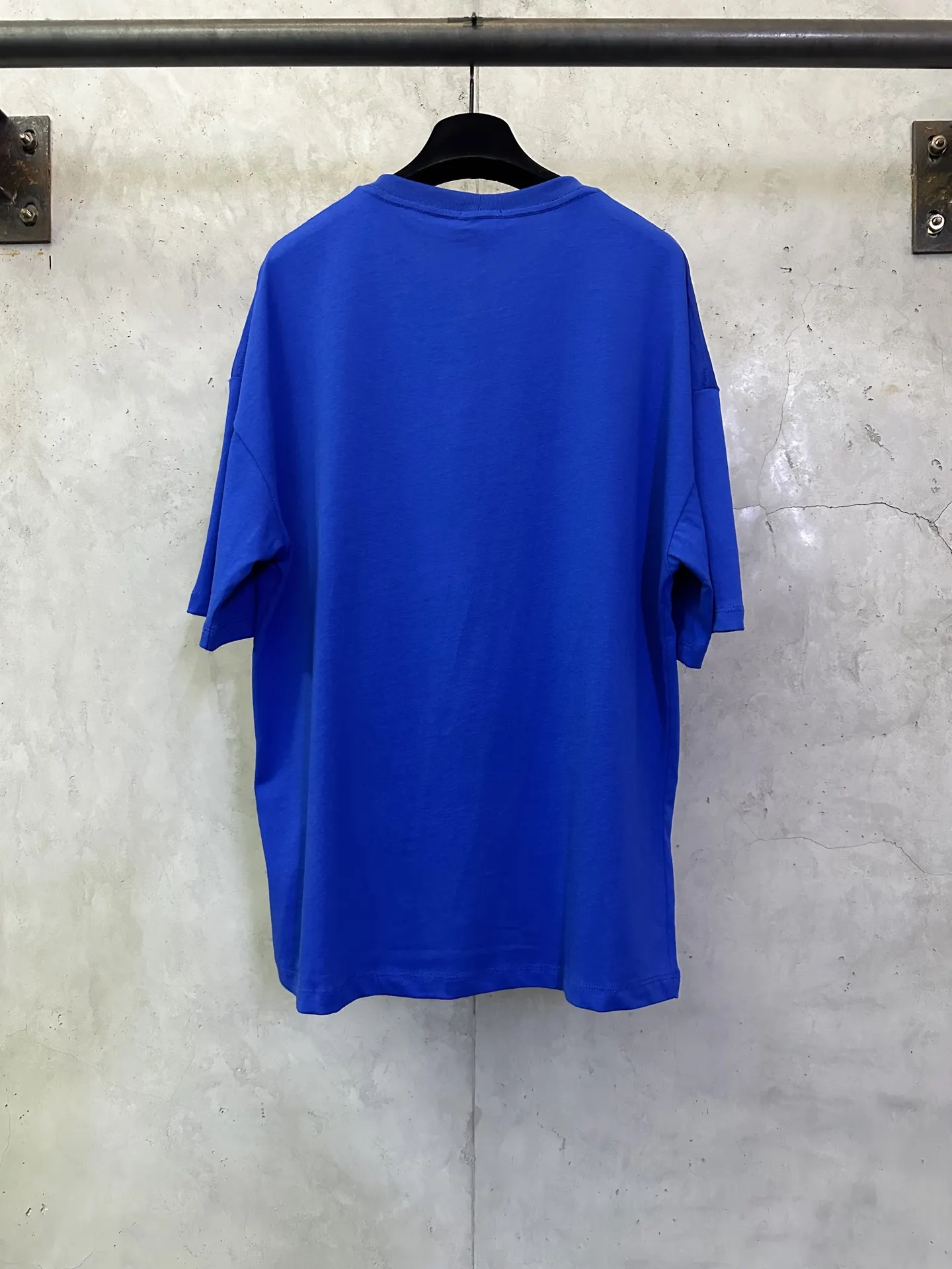 Logo-Embroidered Pocket T-Shirt D22012449 — view 2