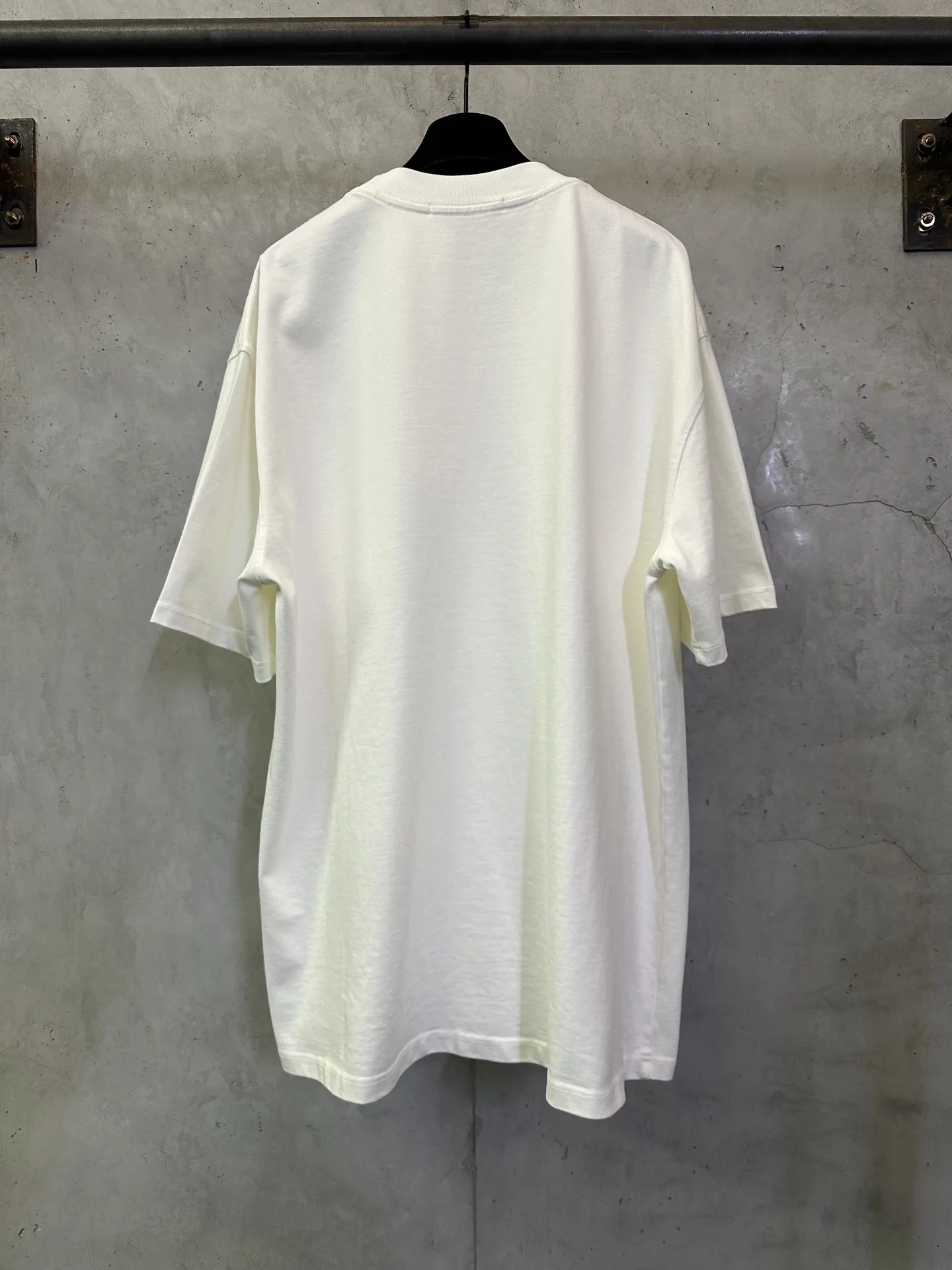 Contemporary Art Graphic T-Shirt D22015281 — view 2