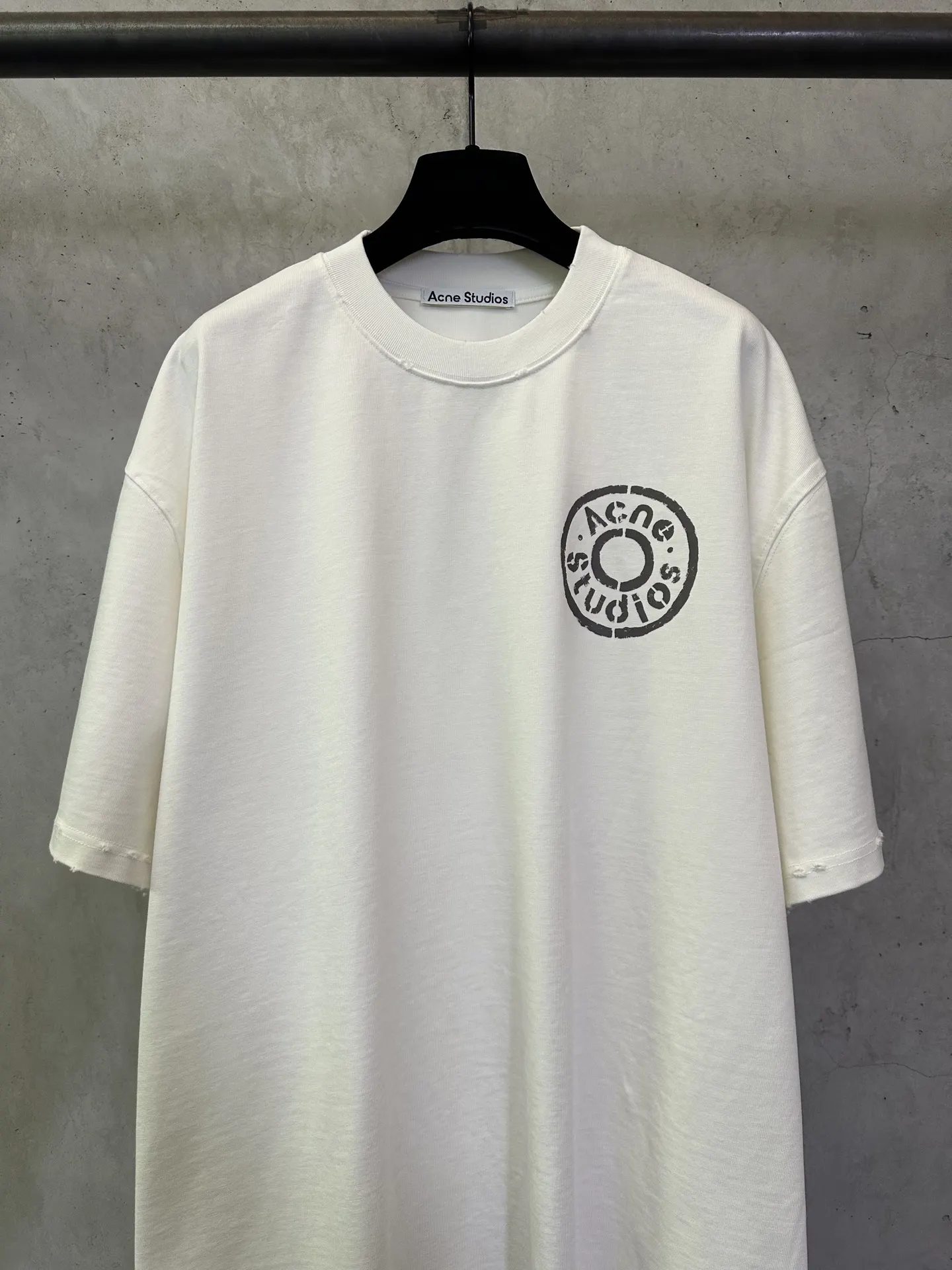 Logo Graphic Heavyweight Cotton T-Shirt D22012468 — view 3