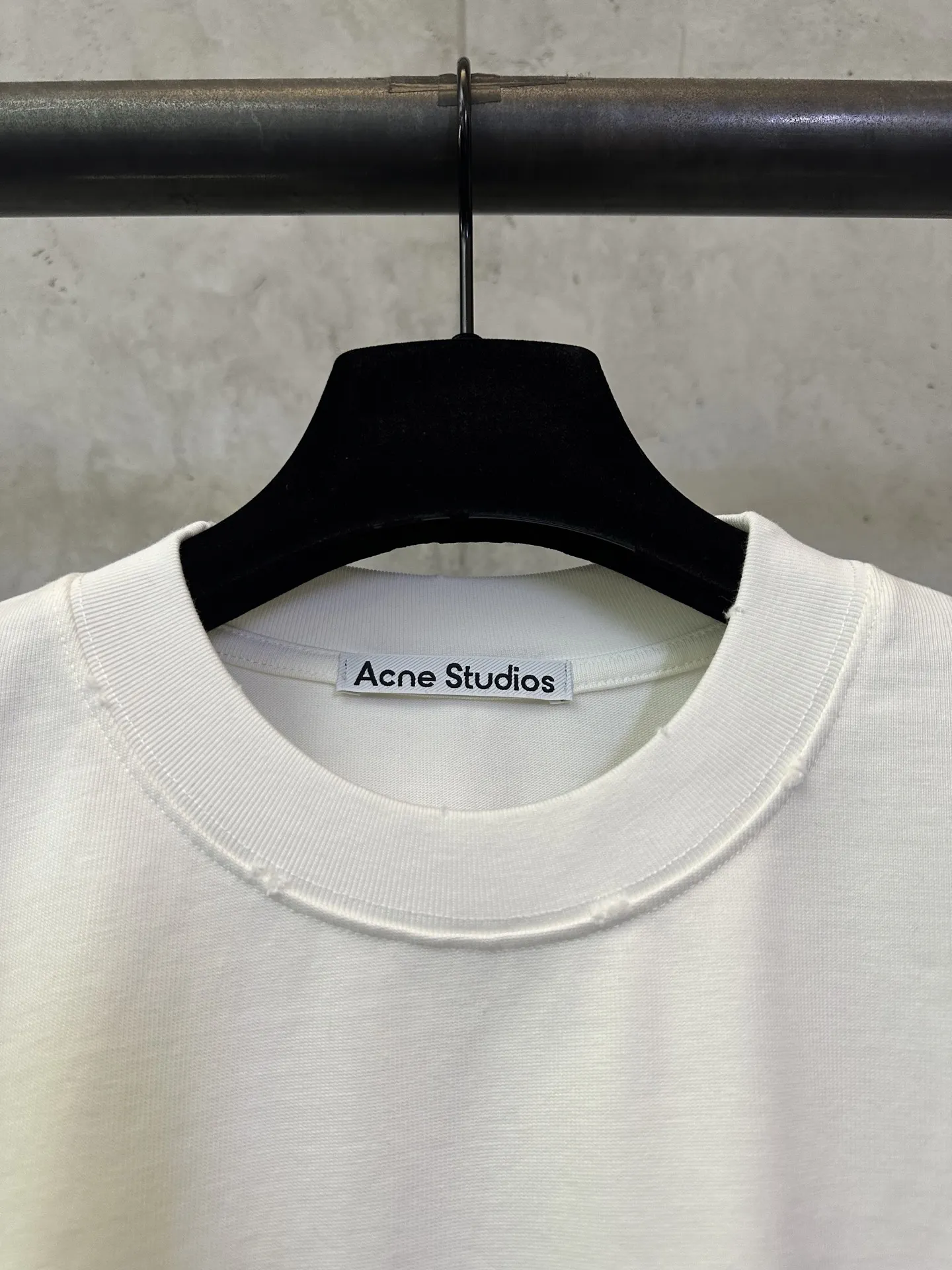 Logo Graphic Heavyweight Cotton T-Shirt D22012468 — view 7