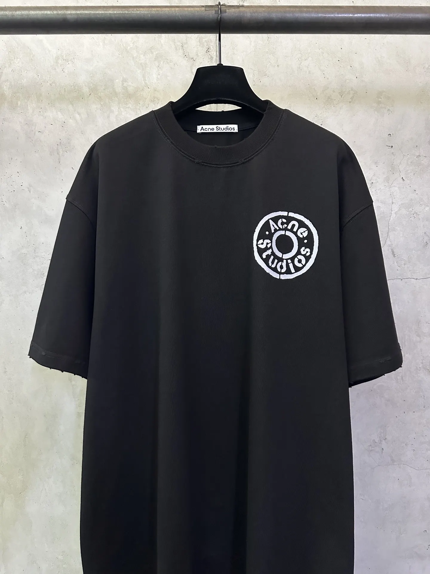 Logo Graphic Heavyweight Cotton T-Shirt D22012469 — view 3