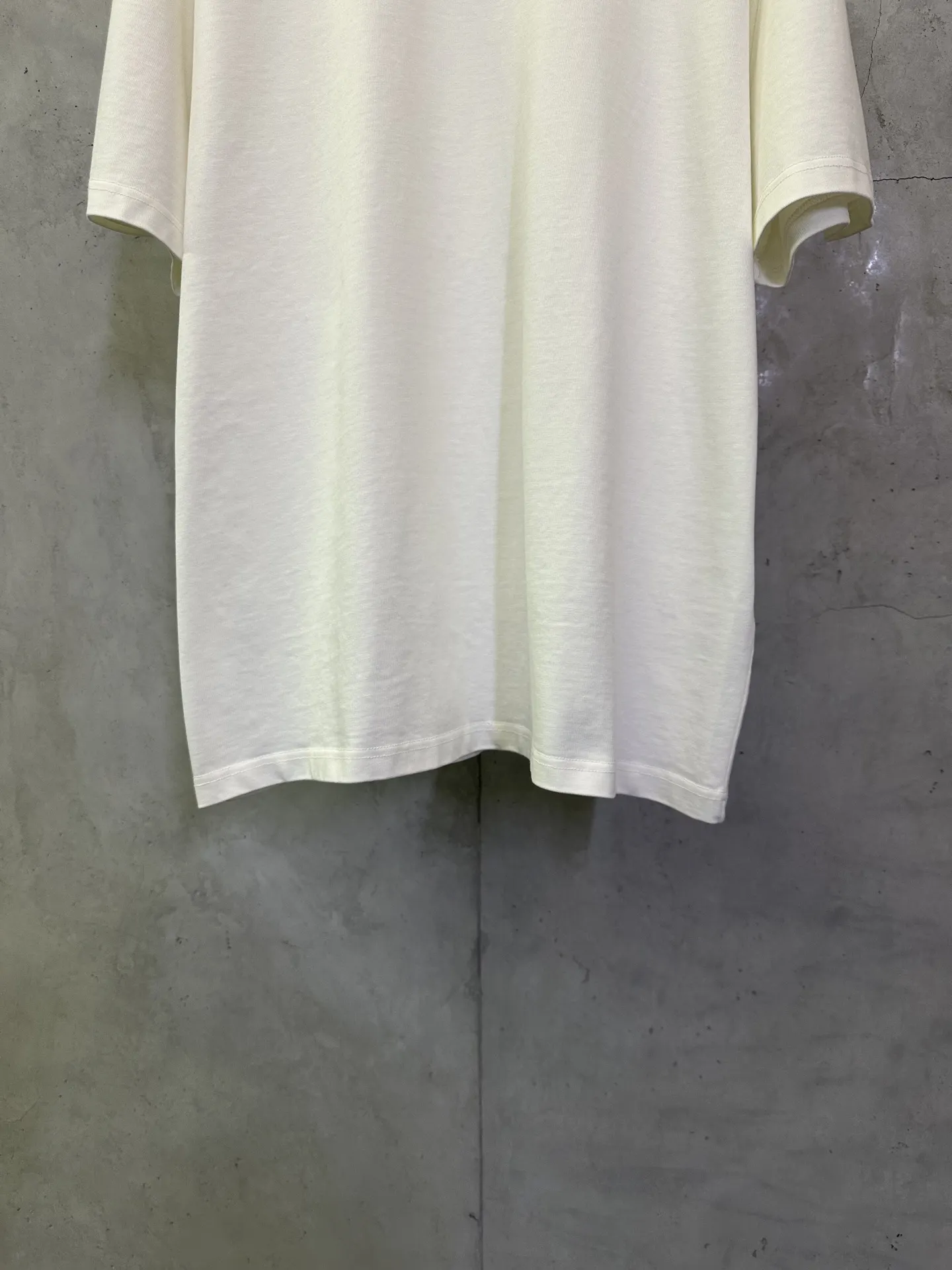 Triomphe Logo Heavyweight Cotton T-Shirt D22012465 — view 4