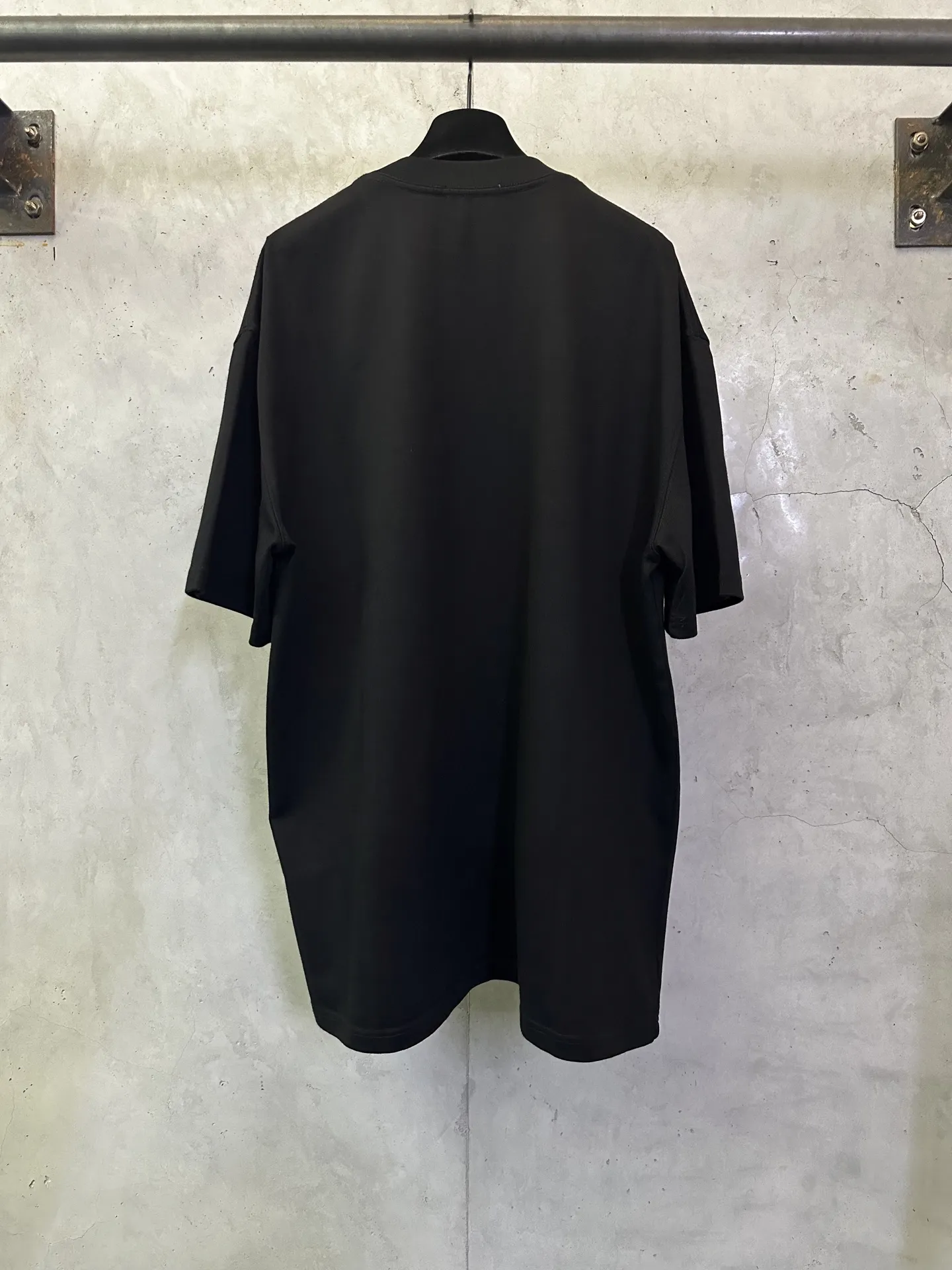 Logo-Print Heavyweight Cotton T-Shirt D22012458 — view 2