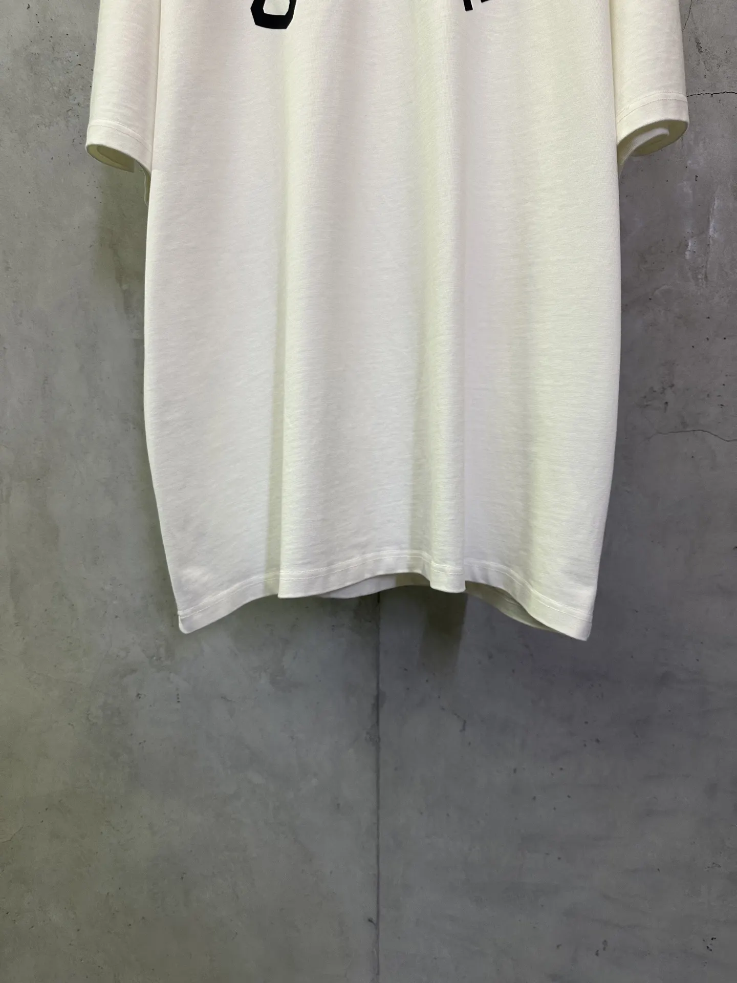 Logo-Print Heavyweight Cotton T-Shirt D22012457 — view 4