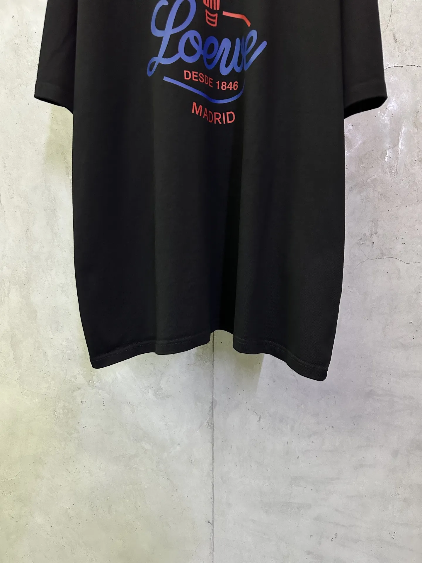Logo Graphic Heavyweight Cotton T-Shirt D22012471 — view 4