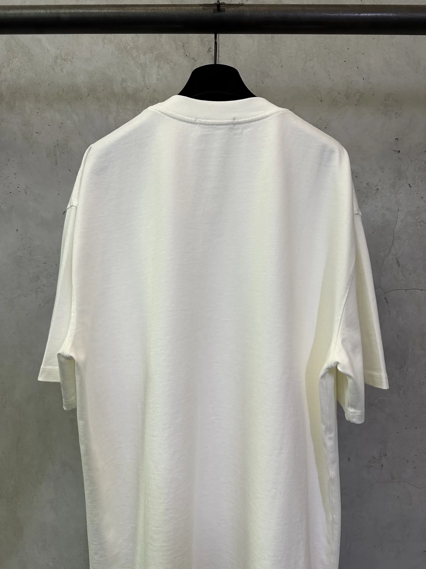 Logo Graphic Heavyweight Cotton T-Shirt D22012470 — view 5