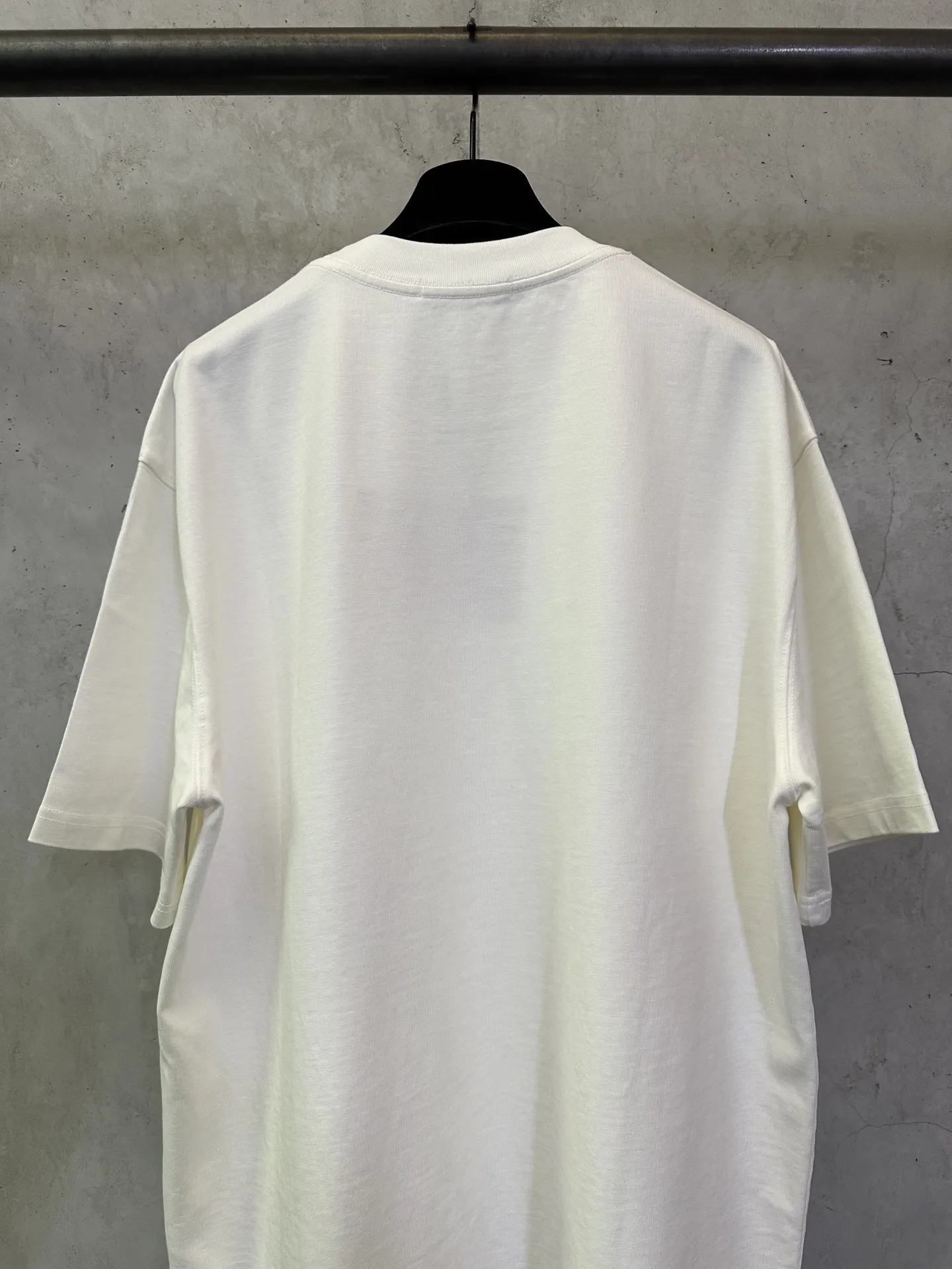 Logo-Print Heavyweight Cotton T-Shirt D22012430 — view 5