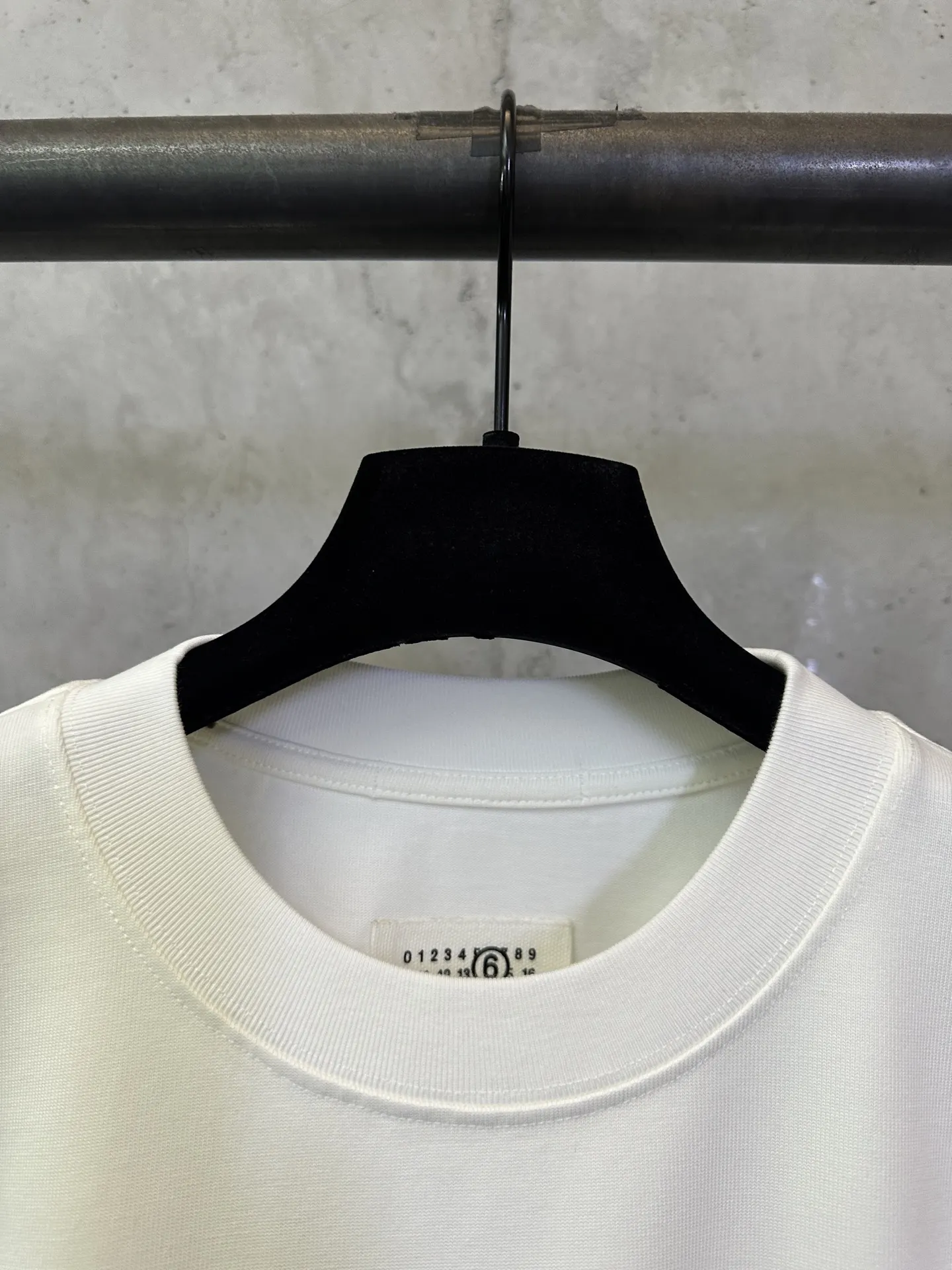 MM6 Logo Print Heavyweight Cotton T-Shirt D22012481 — view 7