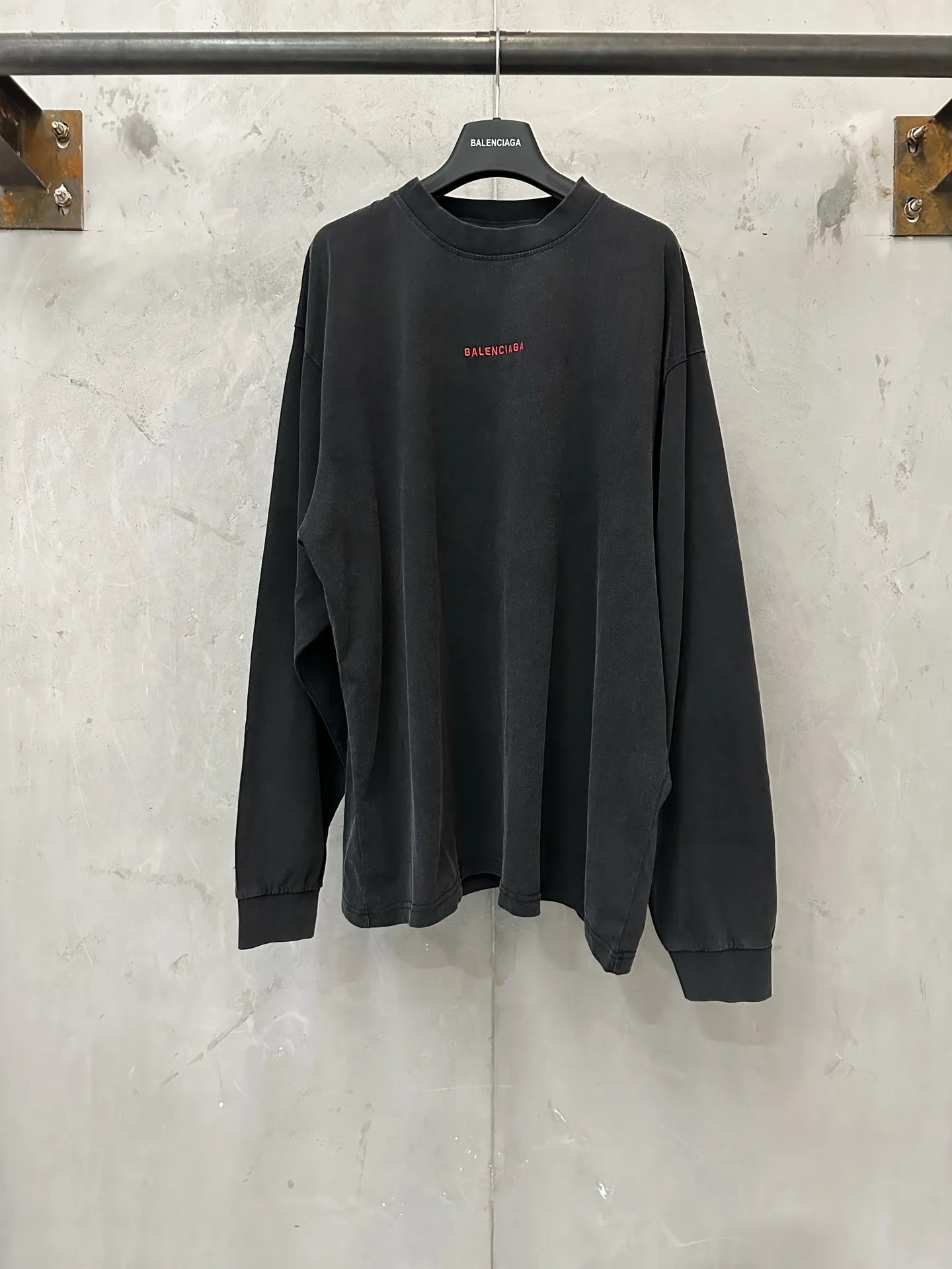 Logo Embroidery Long-Sleeve T-Shirt D23022231