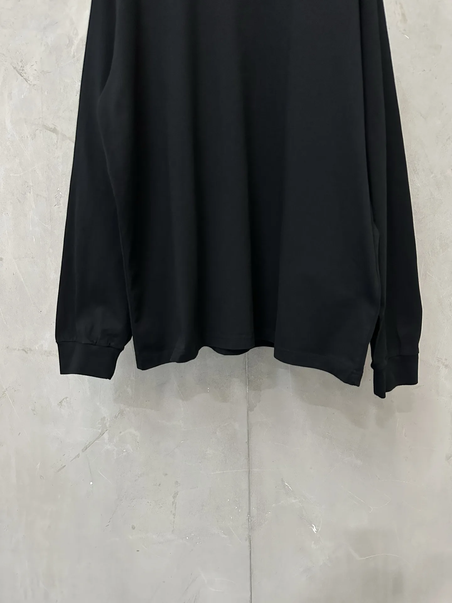 Logo Embroidered Long-Sleeve T-Shirt D23022229 — view 4