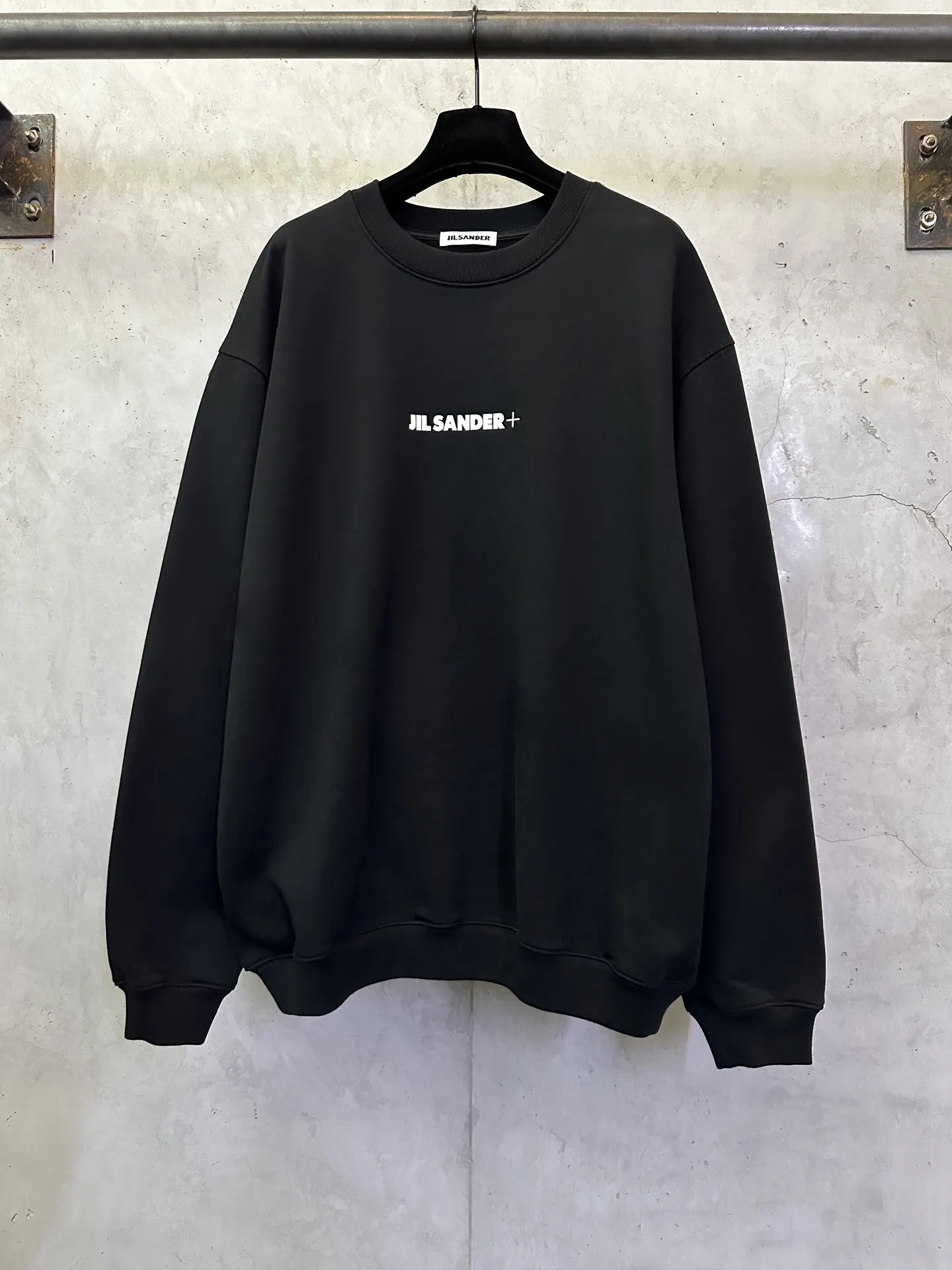 Logo Print Heavyweight Cotton Sweatshirt D24011501