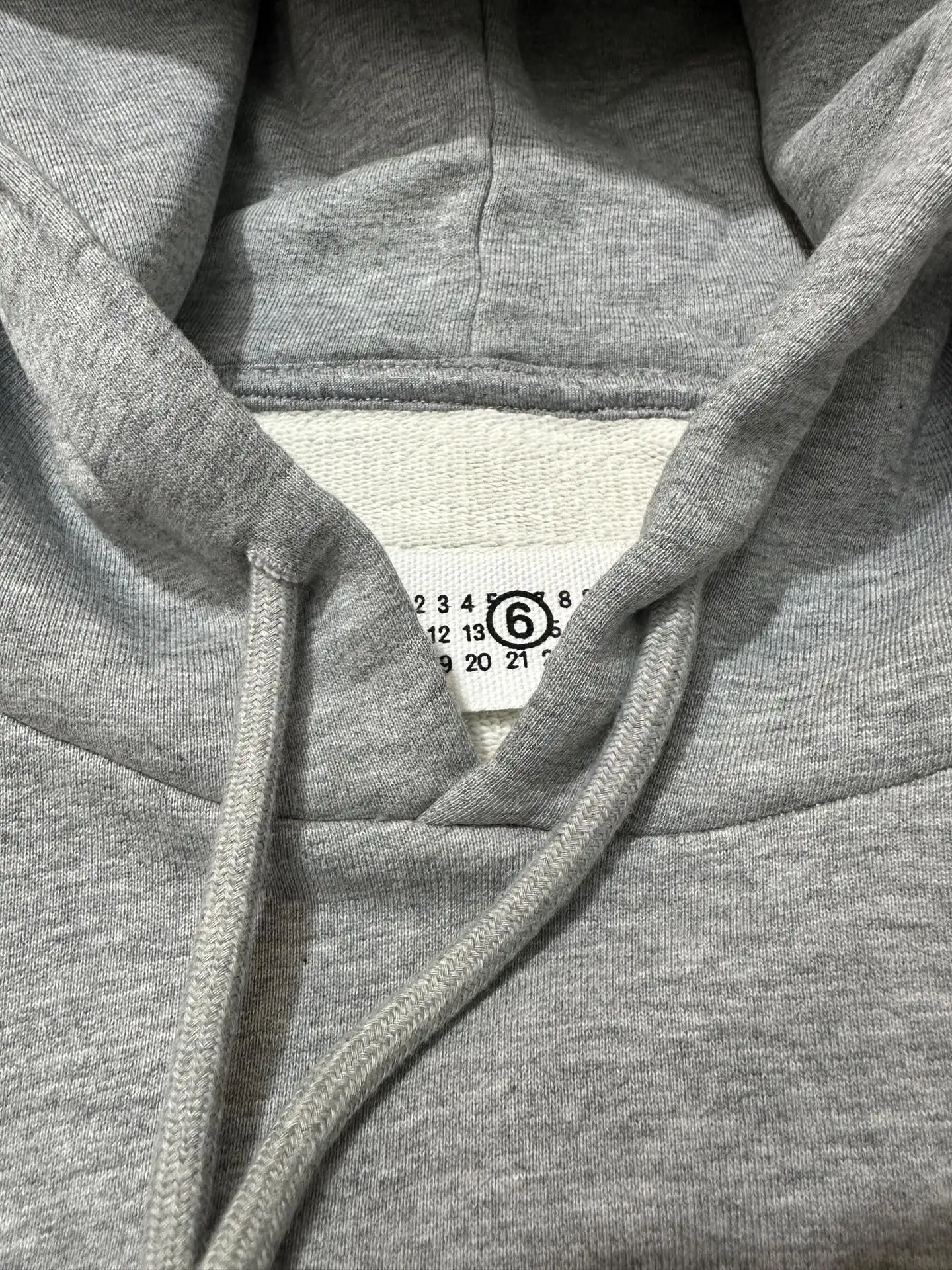 MM6 Distressed Hem Logo Hoodie D27020517 — view 6