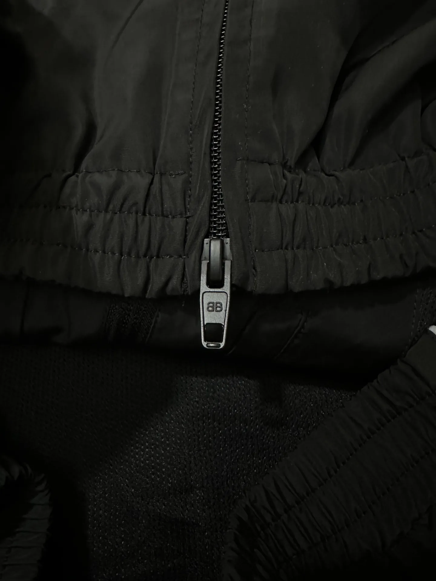 Logo-Print Reflective Trim Track Jacket D33022214 — view 10