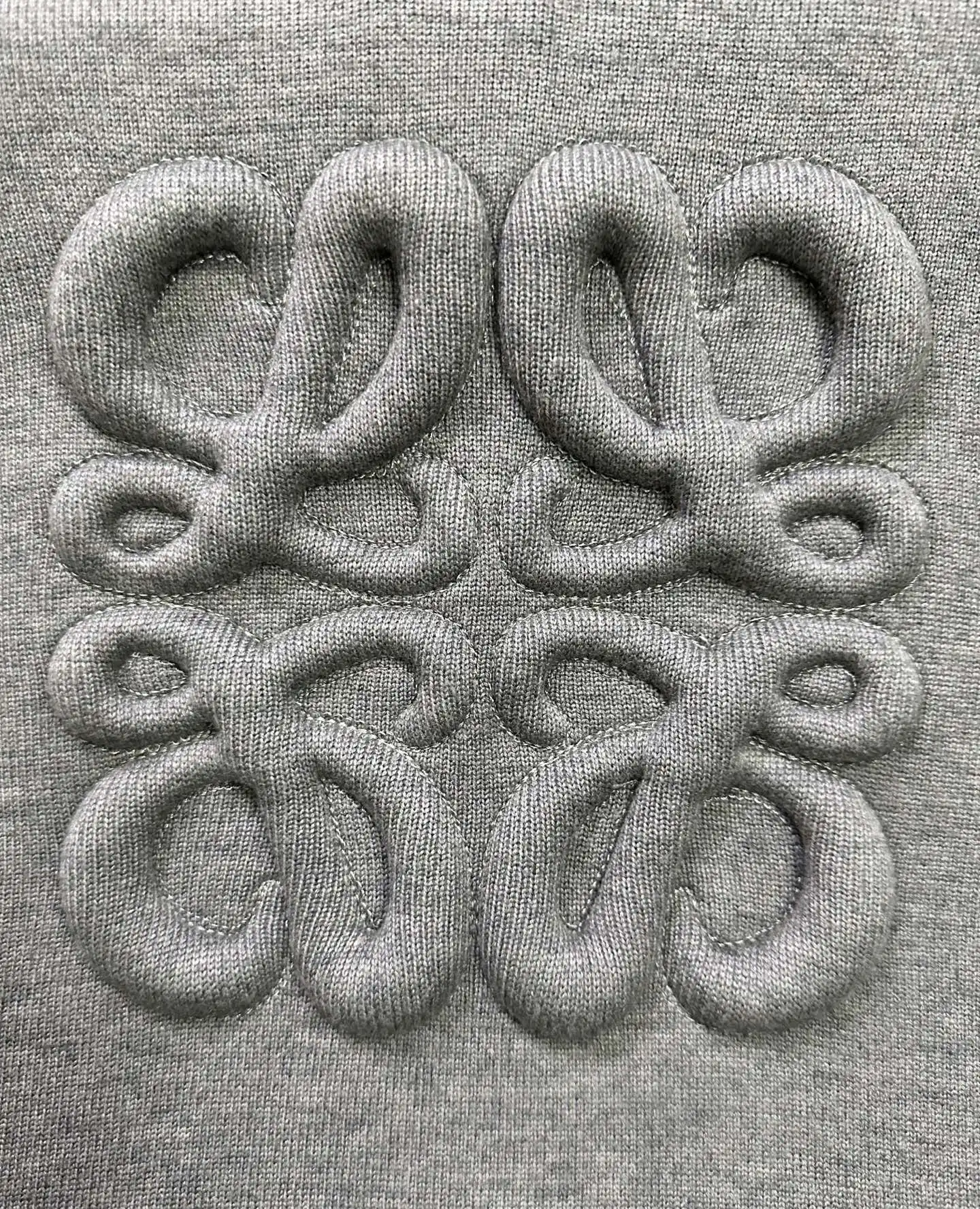 Embroidered Logo Merino Wool Zip-Up Hoodie D35023087 — view 8