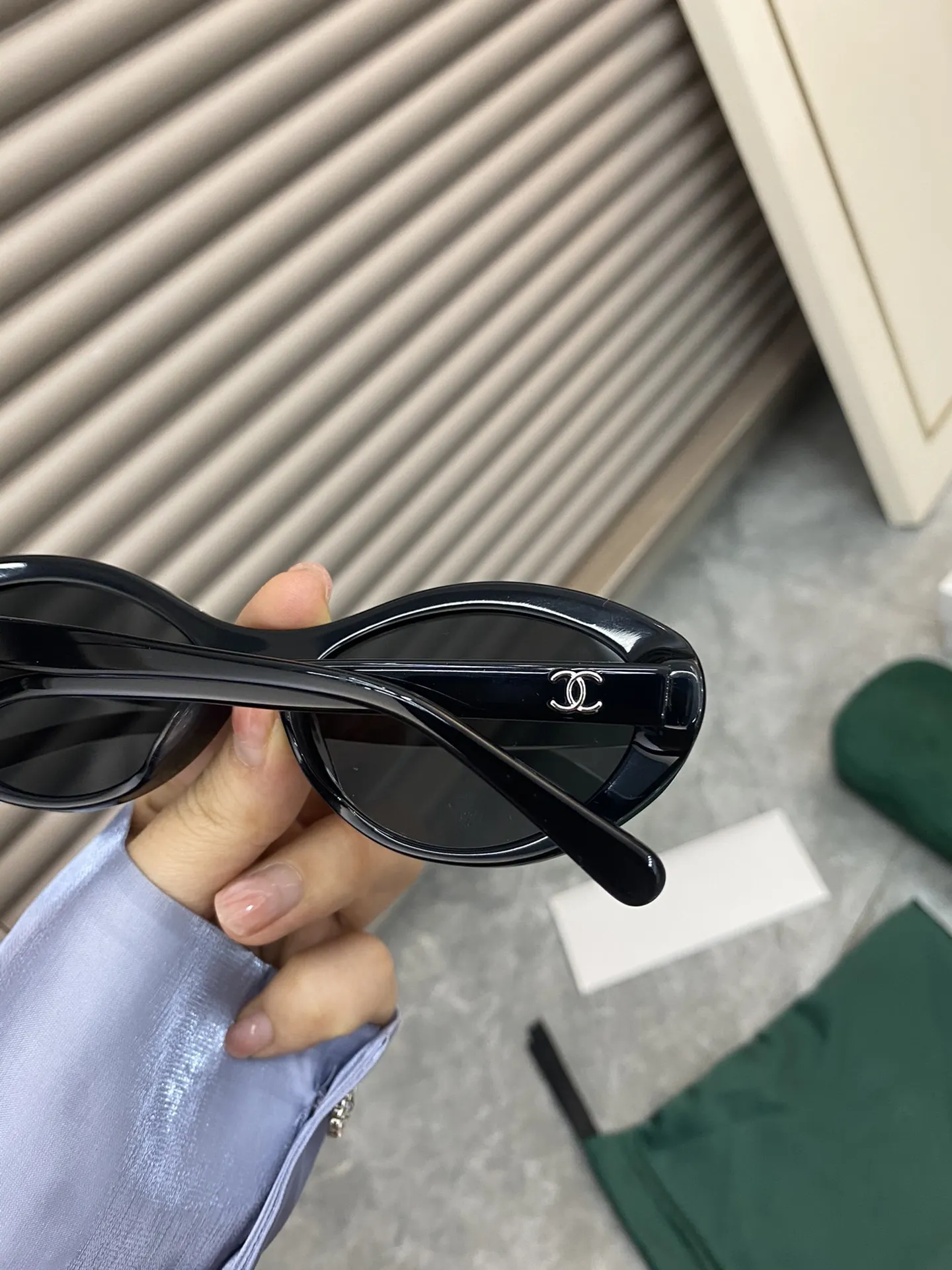 Chanel Cat-Eye Logo Sunglasses D20018525 — view 4