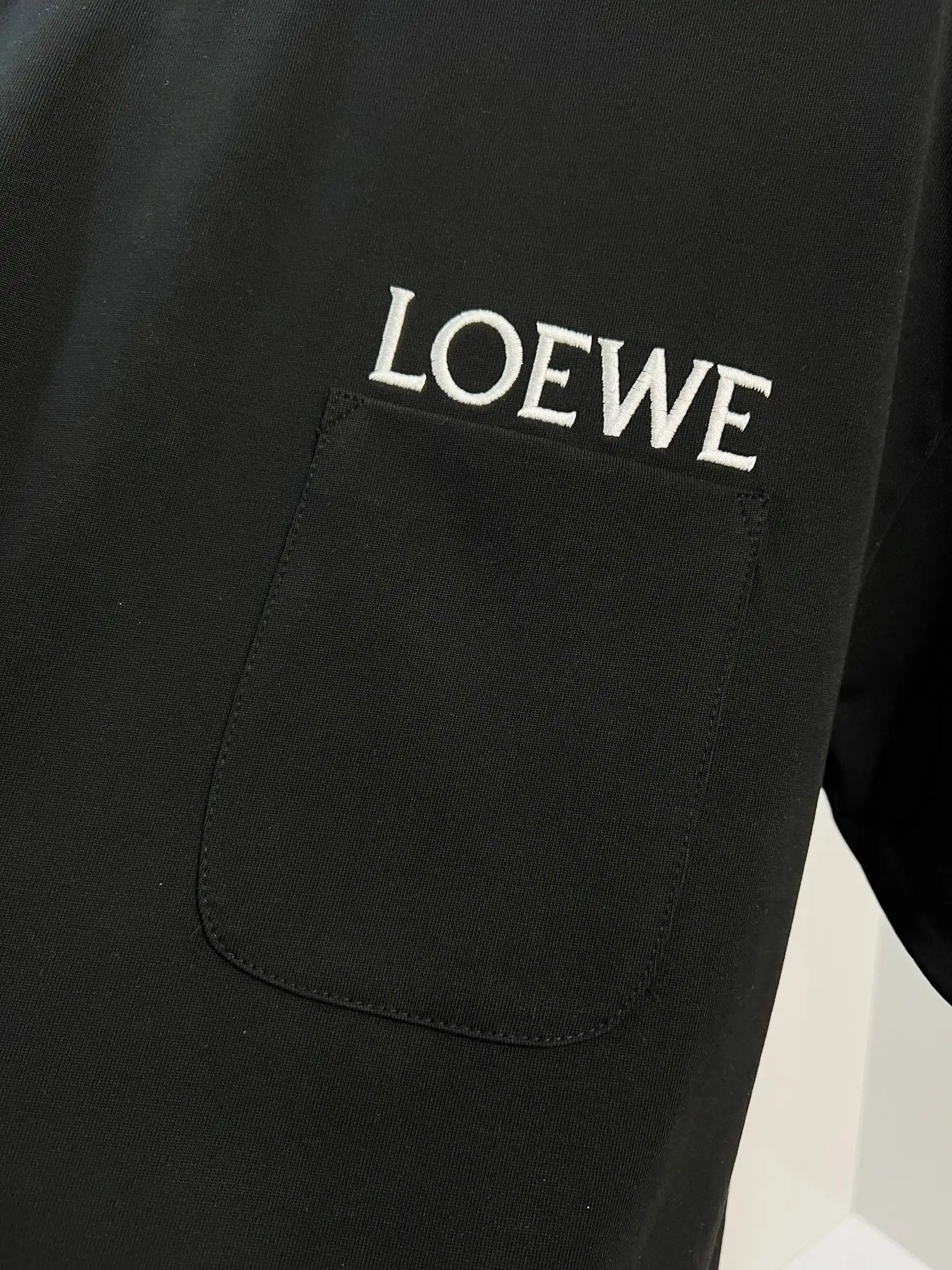 Logo-Embroidered Pocket T-Shirt D13014914 — view 5