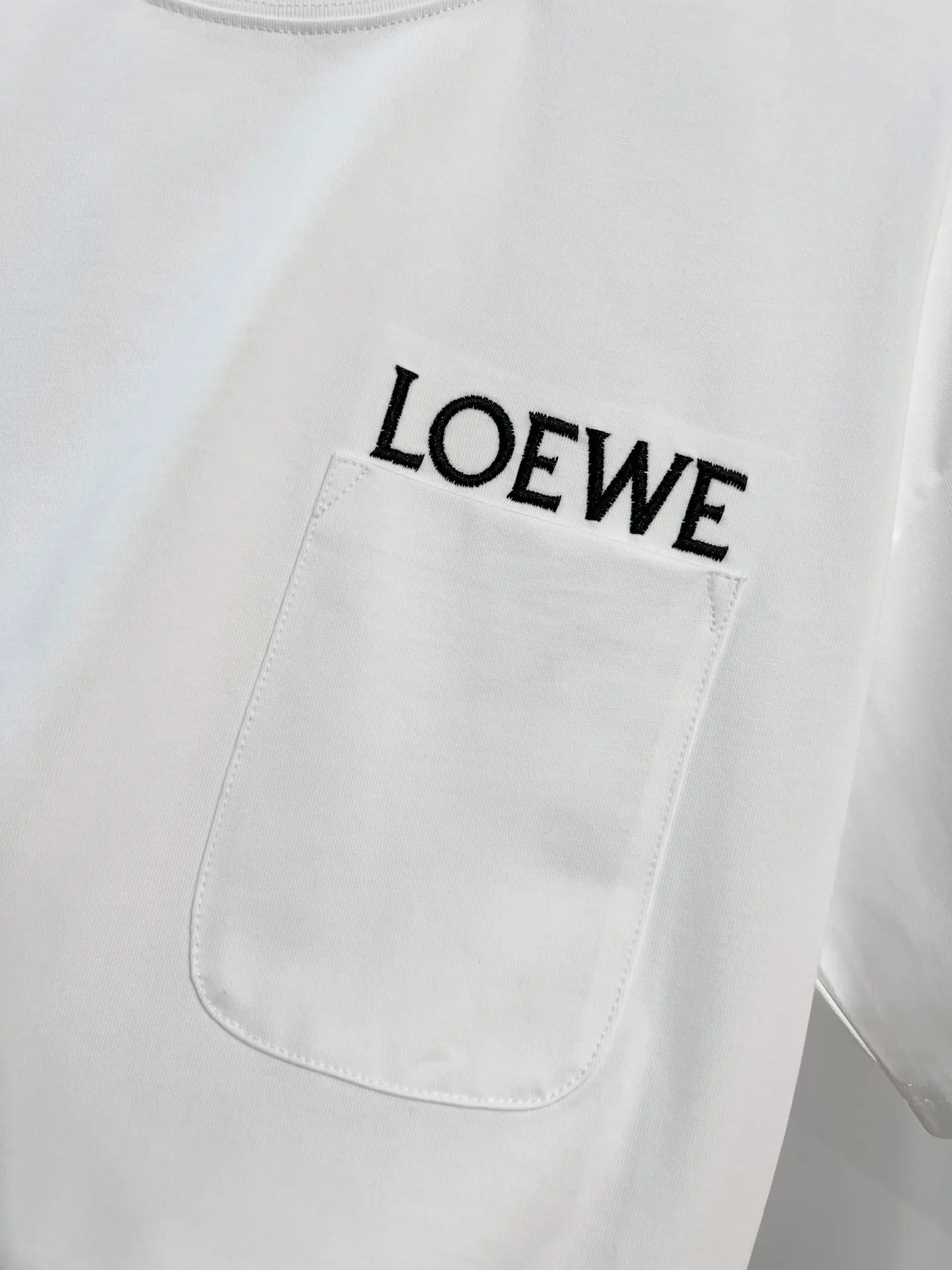 Logo-Embroidered Pocket T-Shirt D13014915 — view 5