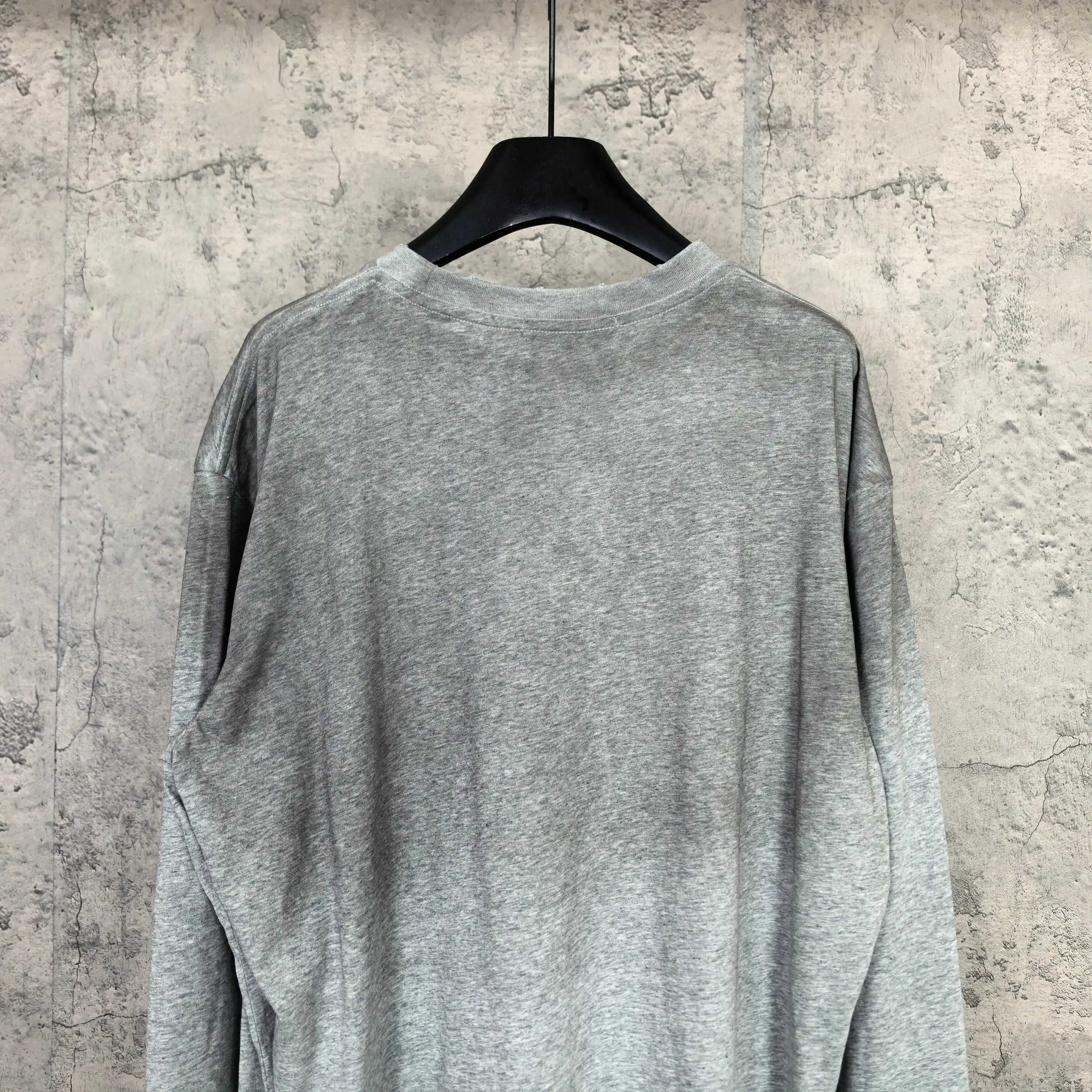 1996 Logo Distressed Long-Sleeve T-Shirt D14023265 — view 6