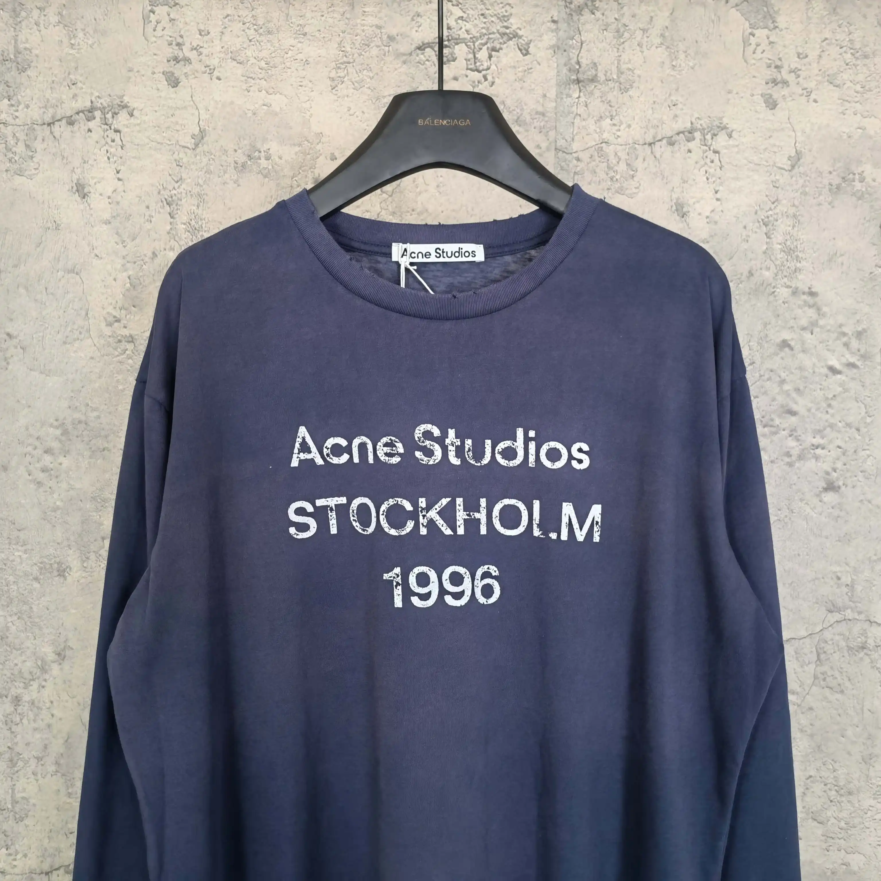 1996 Logo Long-Sleeve T-Shirt D14023266 — view 3