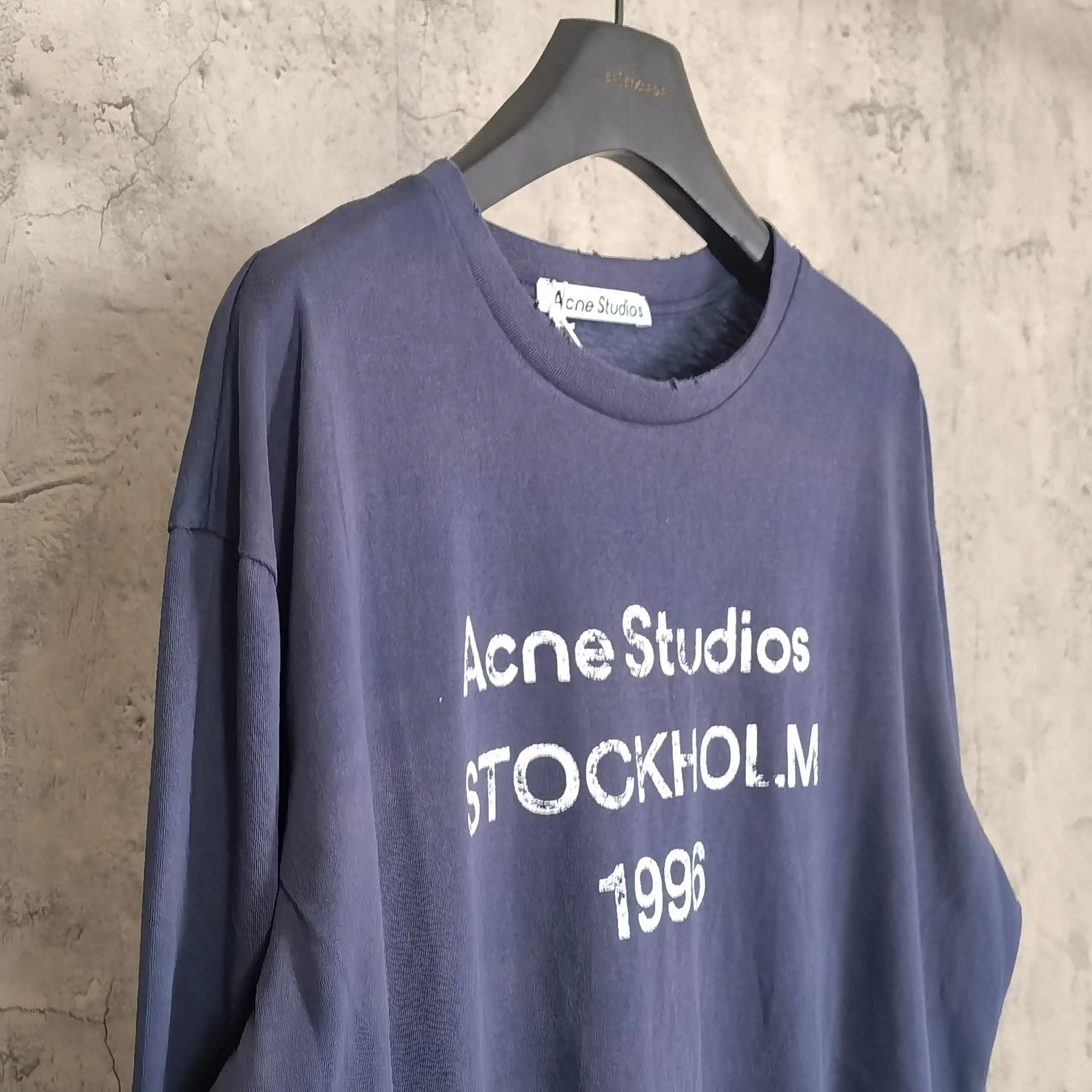 1996 Logo Long-Sleeve T-Shirt D14023266 — view 7