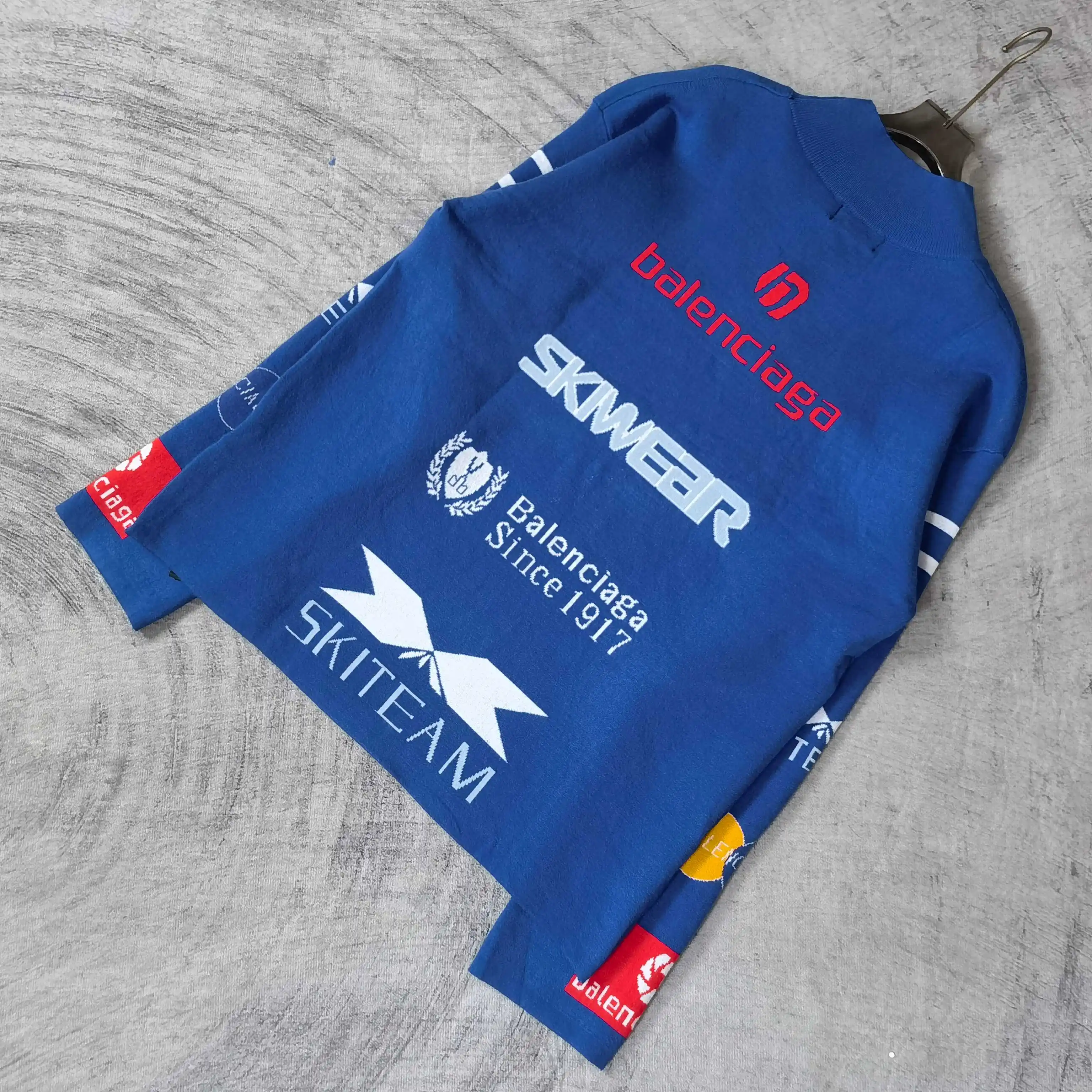 Skiwear Sponsor Logo Mock-Neck Sweater D20023165 — view 5