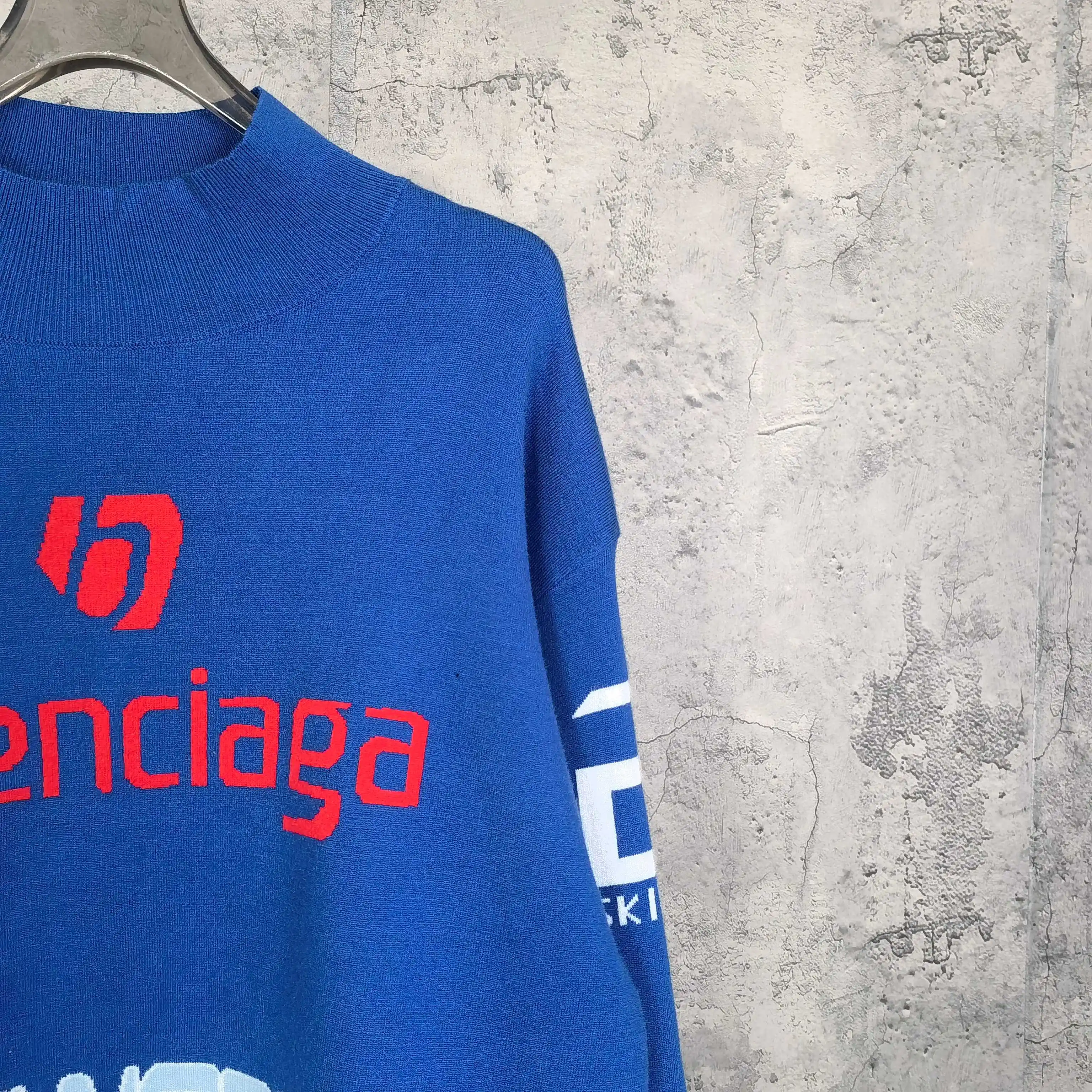 Skiwear Sponsor Logo Mock-Neck Sweater D20023165 — view 9
