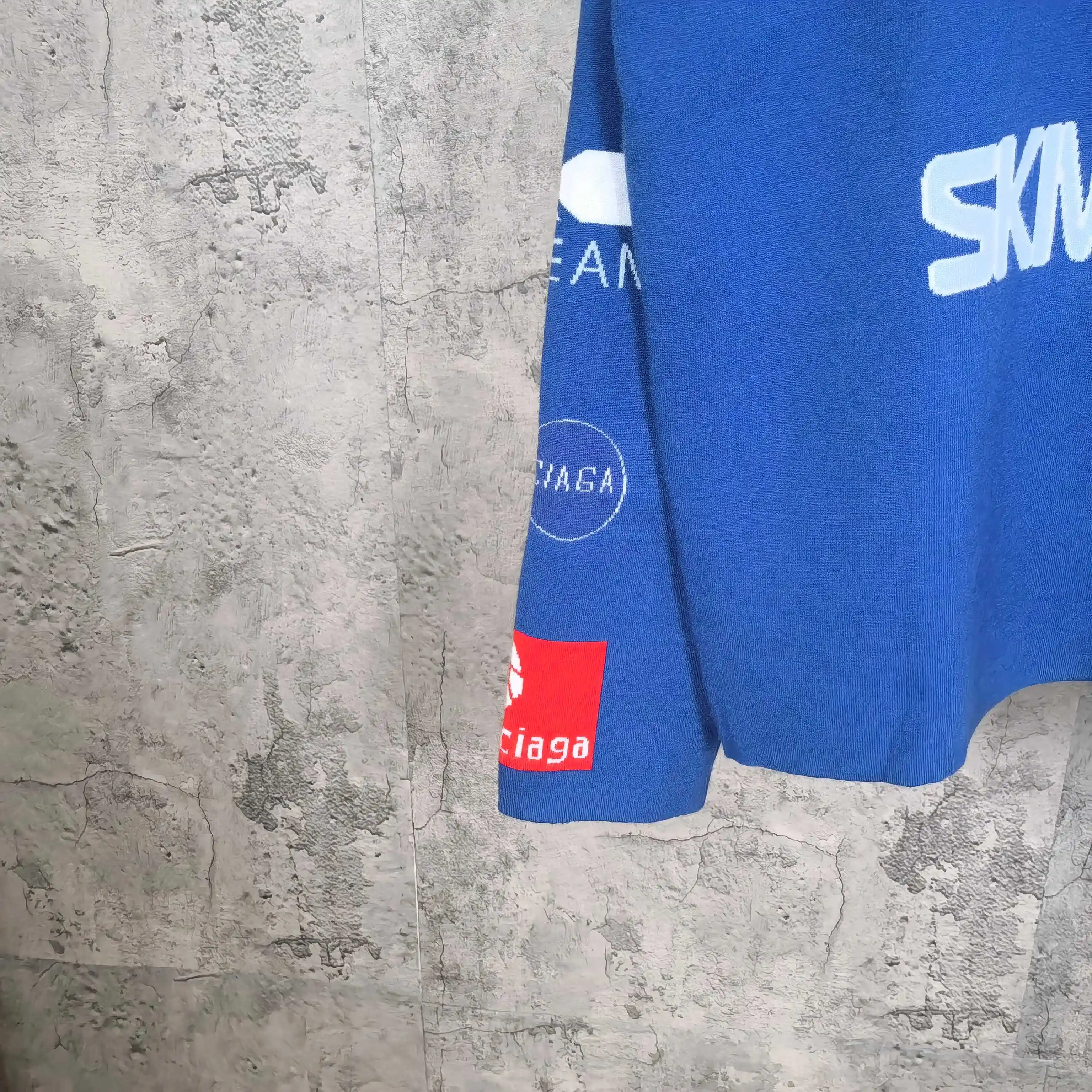 Skiwear Sponsor Logo Mock-Neck Sweater D20023165 — view 10